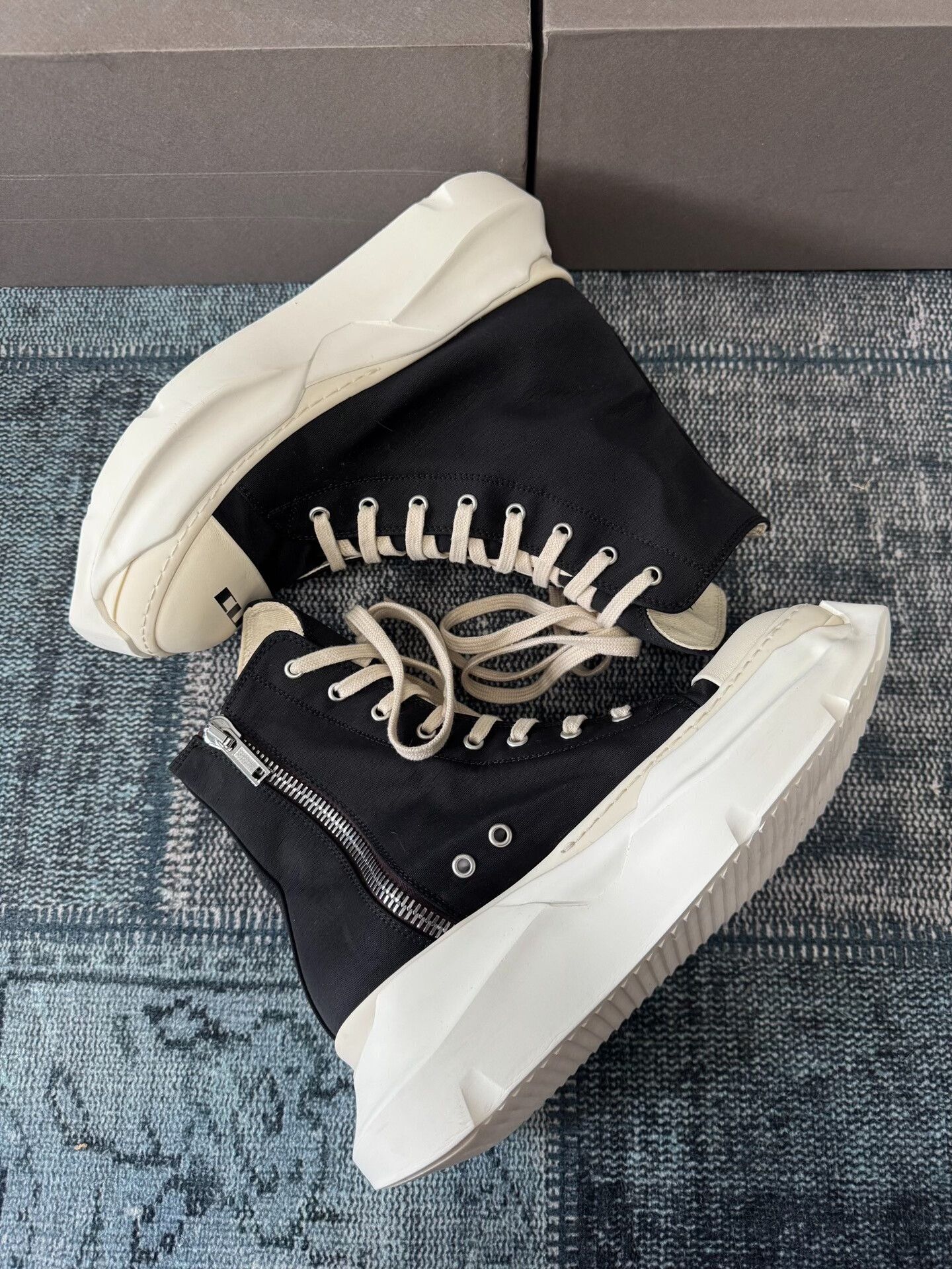 Rick Owens rick owens canvas high-top sneakers Size US 7 / EU 40 - 3 Thumbnail