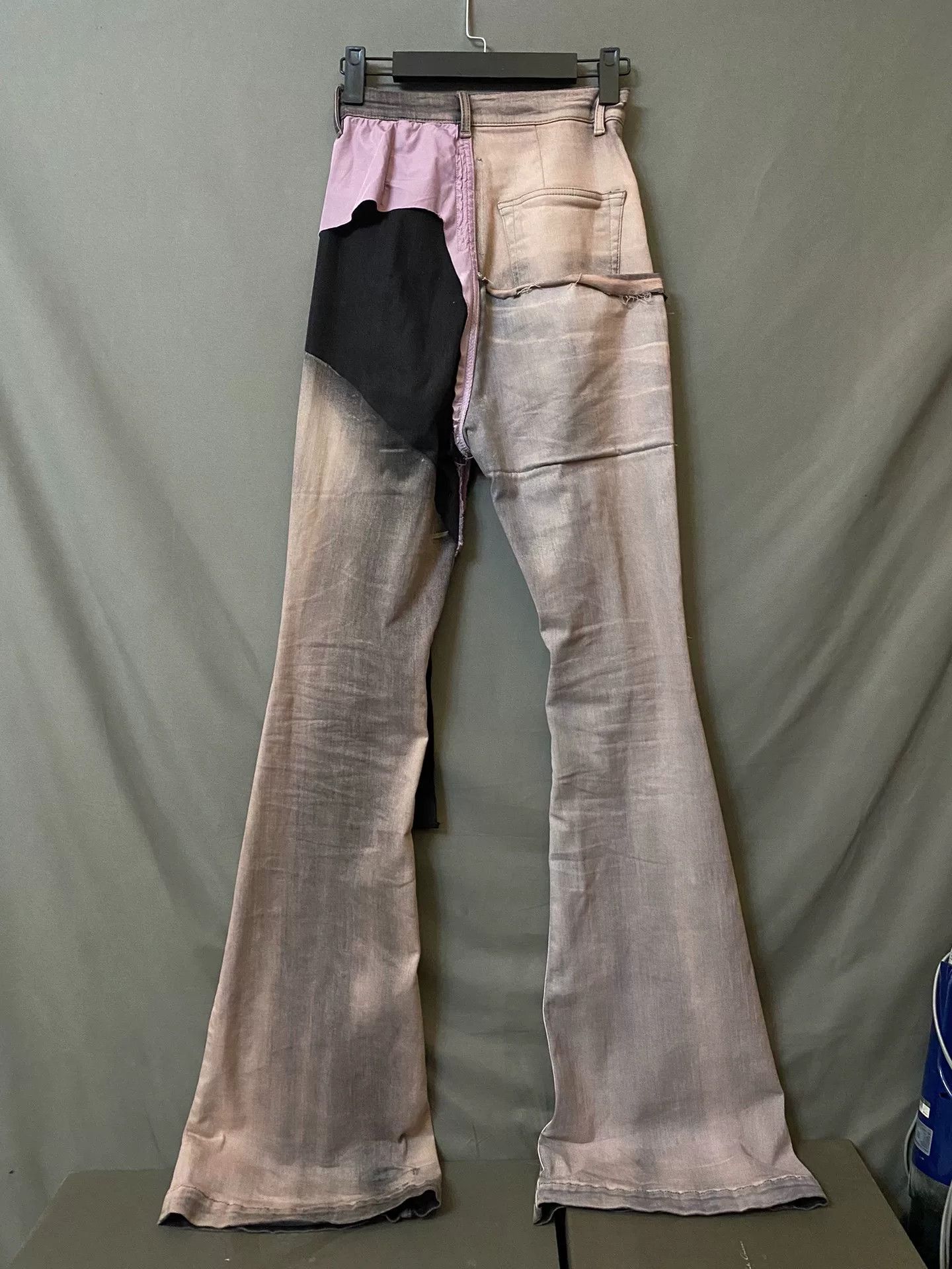 Rick Owens Drkshdw pink flared denim pants by rick owens Size 26" / US 2 / IT 38 - 2 Thumbnail