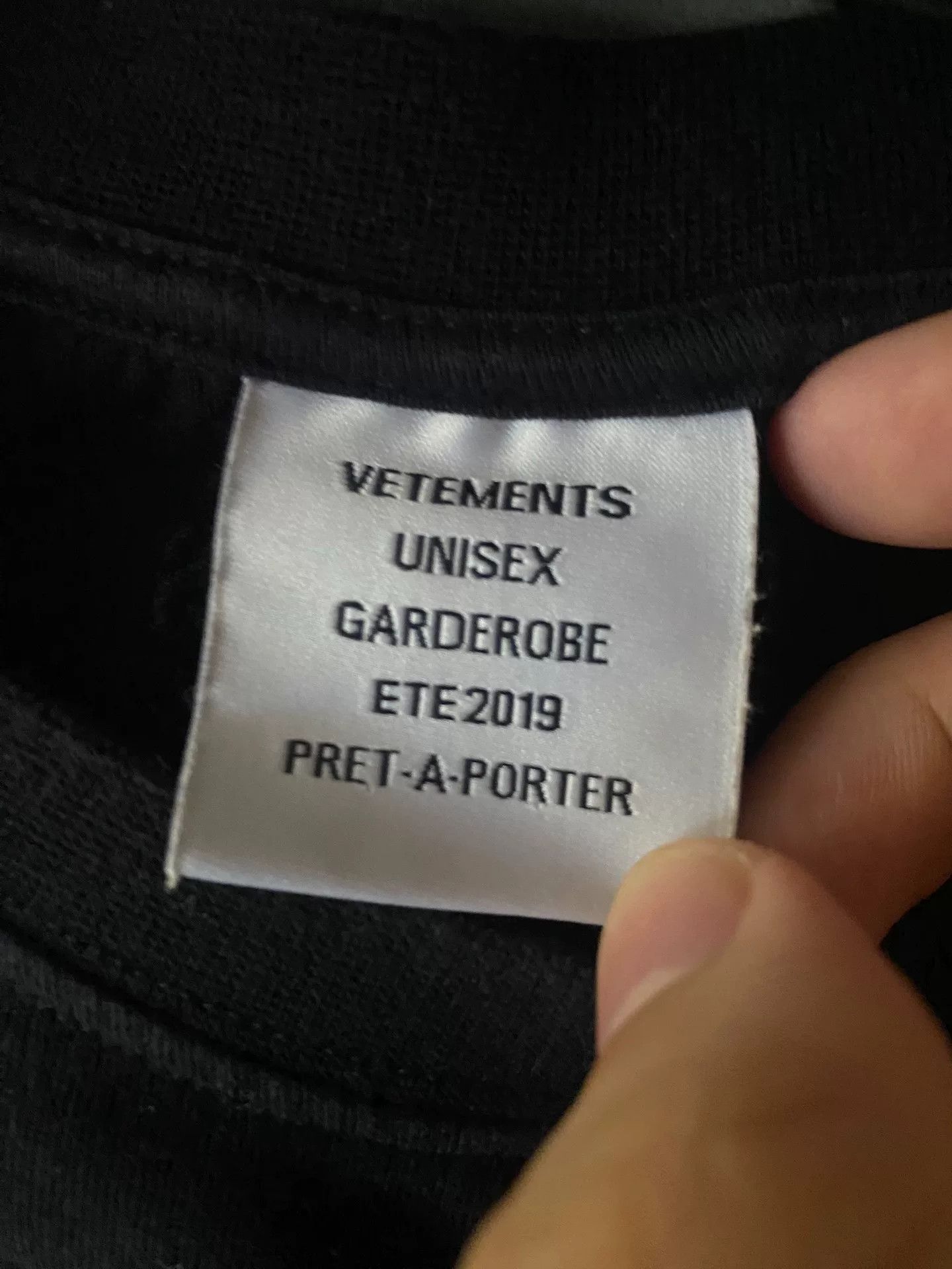 Vetements Vetements Short Sleeve T-Shirt with Bullet Holes Size US S / EU 44-46 / 1 - 5 Thumbnail