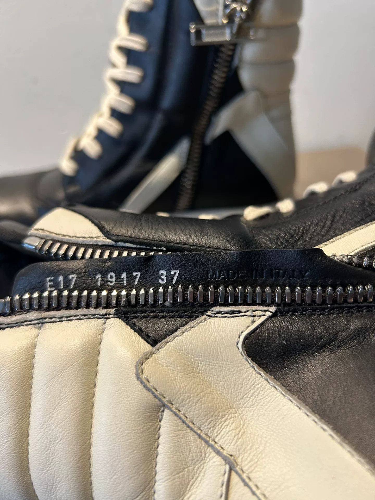 Rick Owens rick owens black high-top sneakers size 37 Size US 6 / EU 39 - 6 Thumbnail