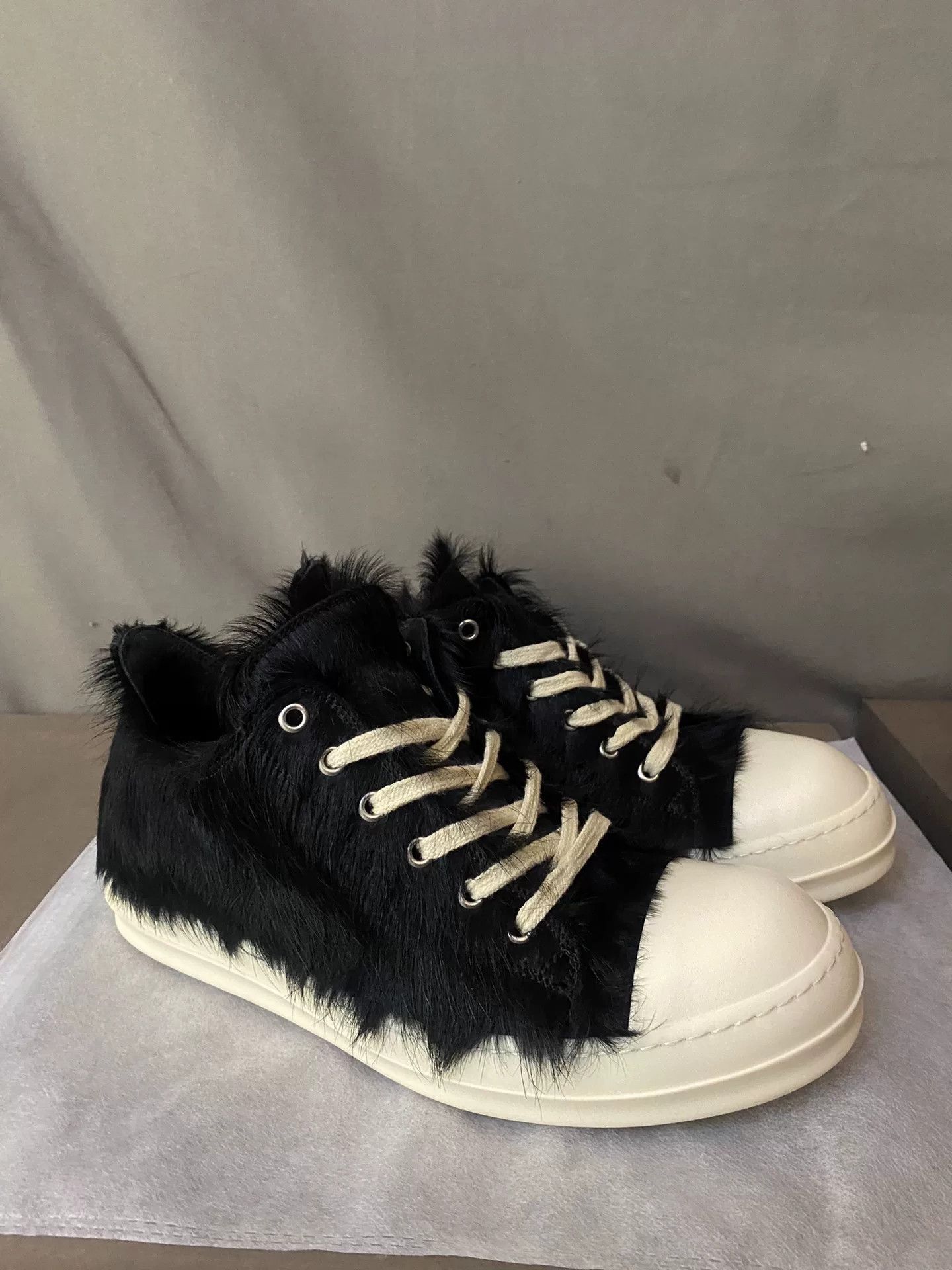 Rick Owens rick owens low-top fur sneakers size 40 Size US 7.5 / EU 40-41 - 3 Thumbnail