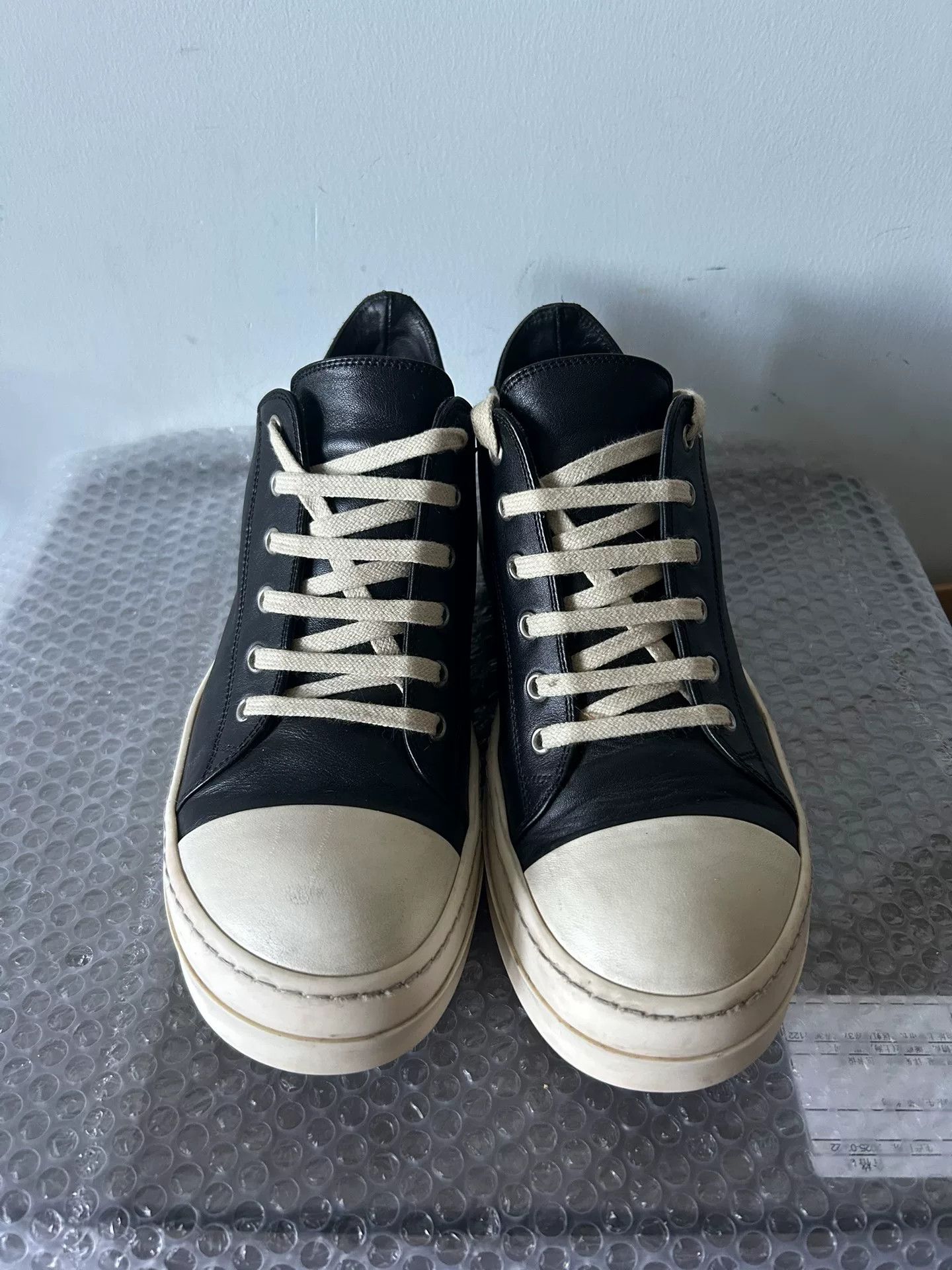 Rick Owens rick owens low-top leather sneakers size 42 Size US 9 / EU 42 - 2 Thumbnail