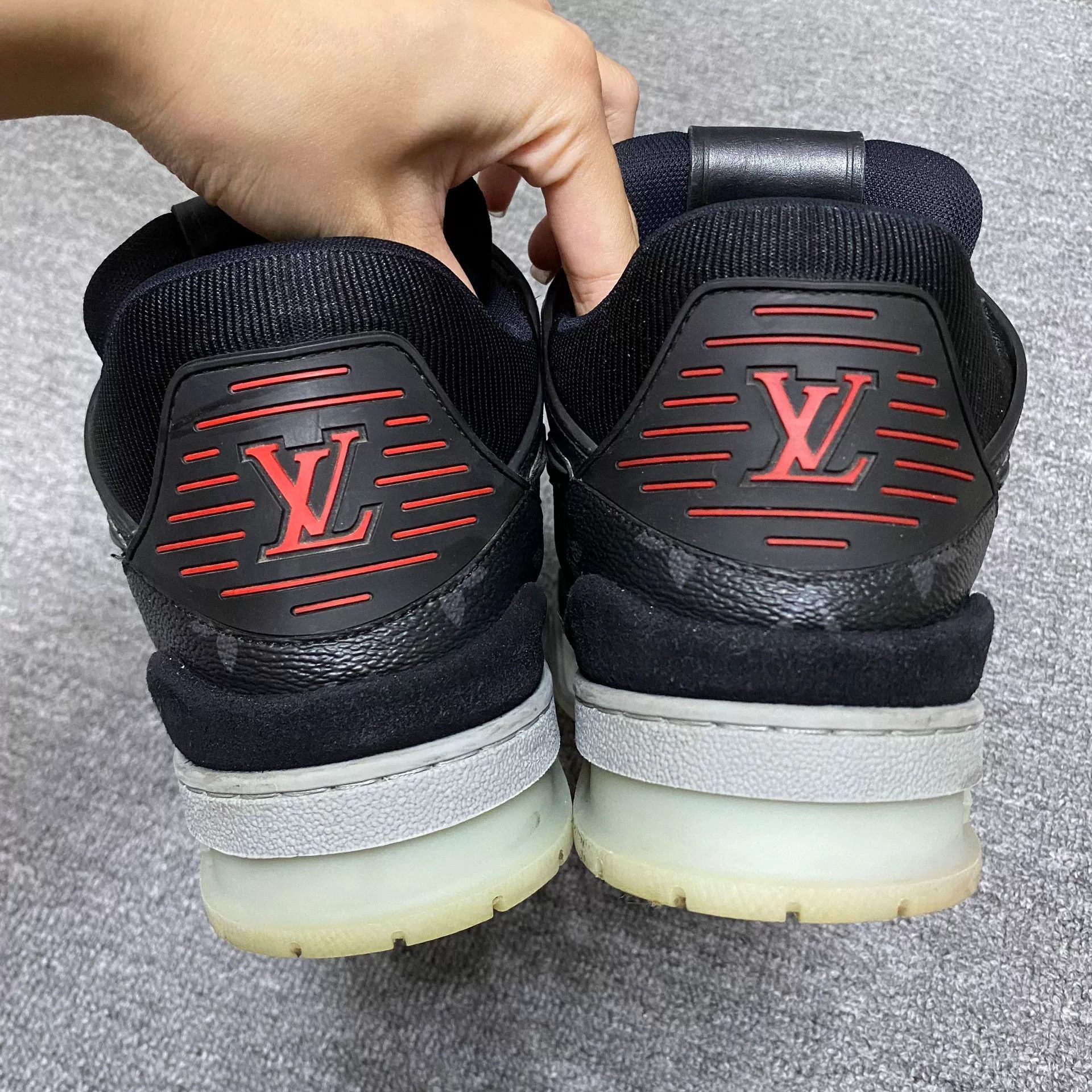 Louis Vuitton LOUIS VUITTON LV Trainer Black Sneakers Size US 7.5 / EU 40-41 - 6 Thumbnail