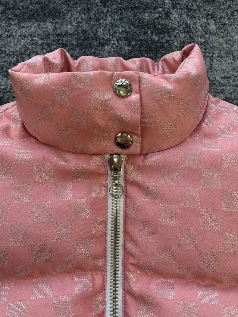 Louis Vuitton Louis Vuitton Pink Checkerboard Down Jacket Size US XS / EU 42 / 0 - 3 Thumbnail
