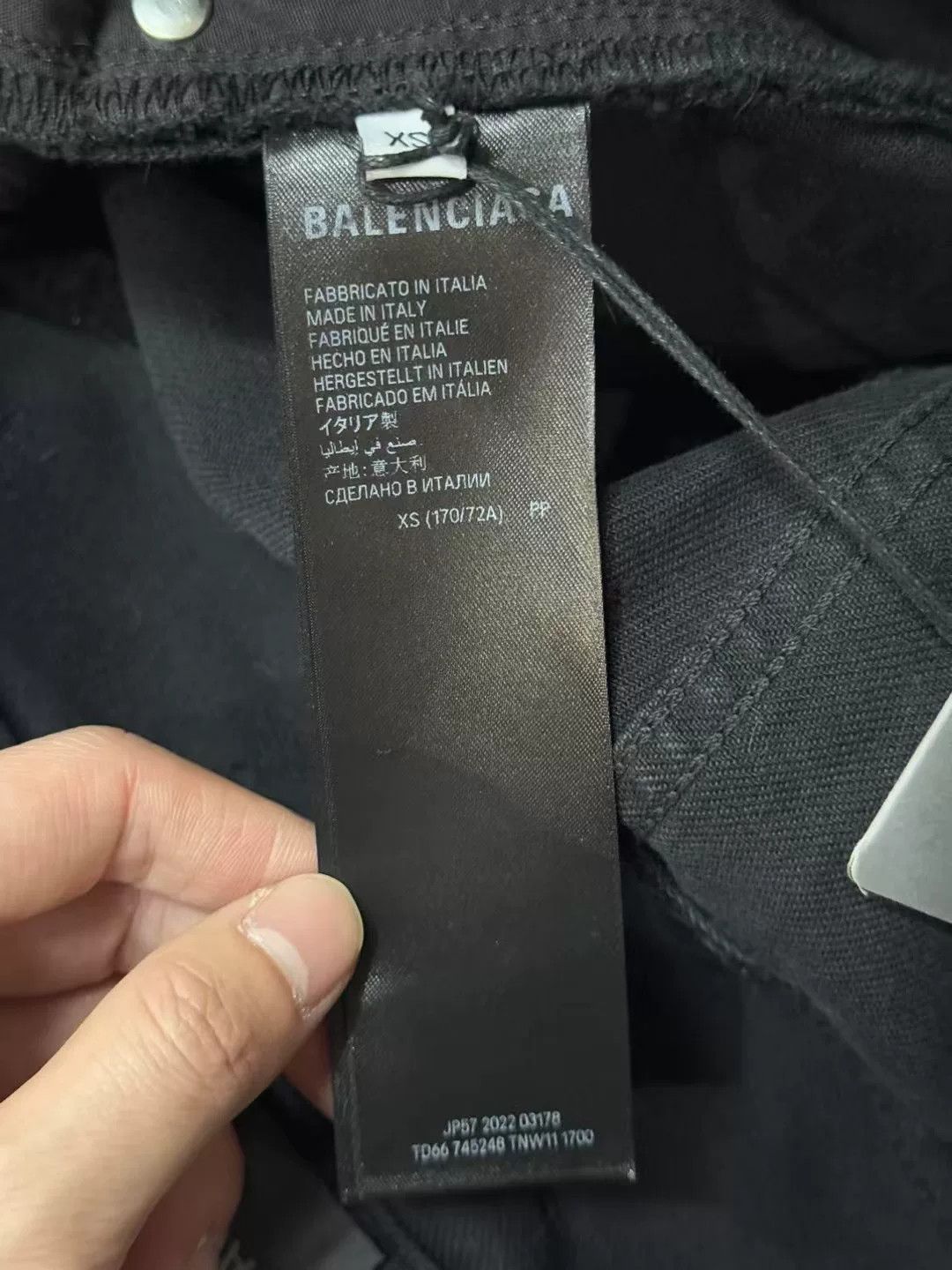 Balenciaga Balenciaga Distressed Ripped Denim Jeans Size US 26 / EU 42 - 6 Thumbnail