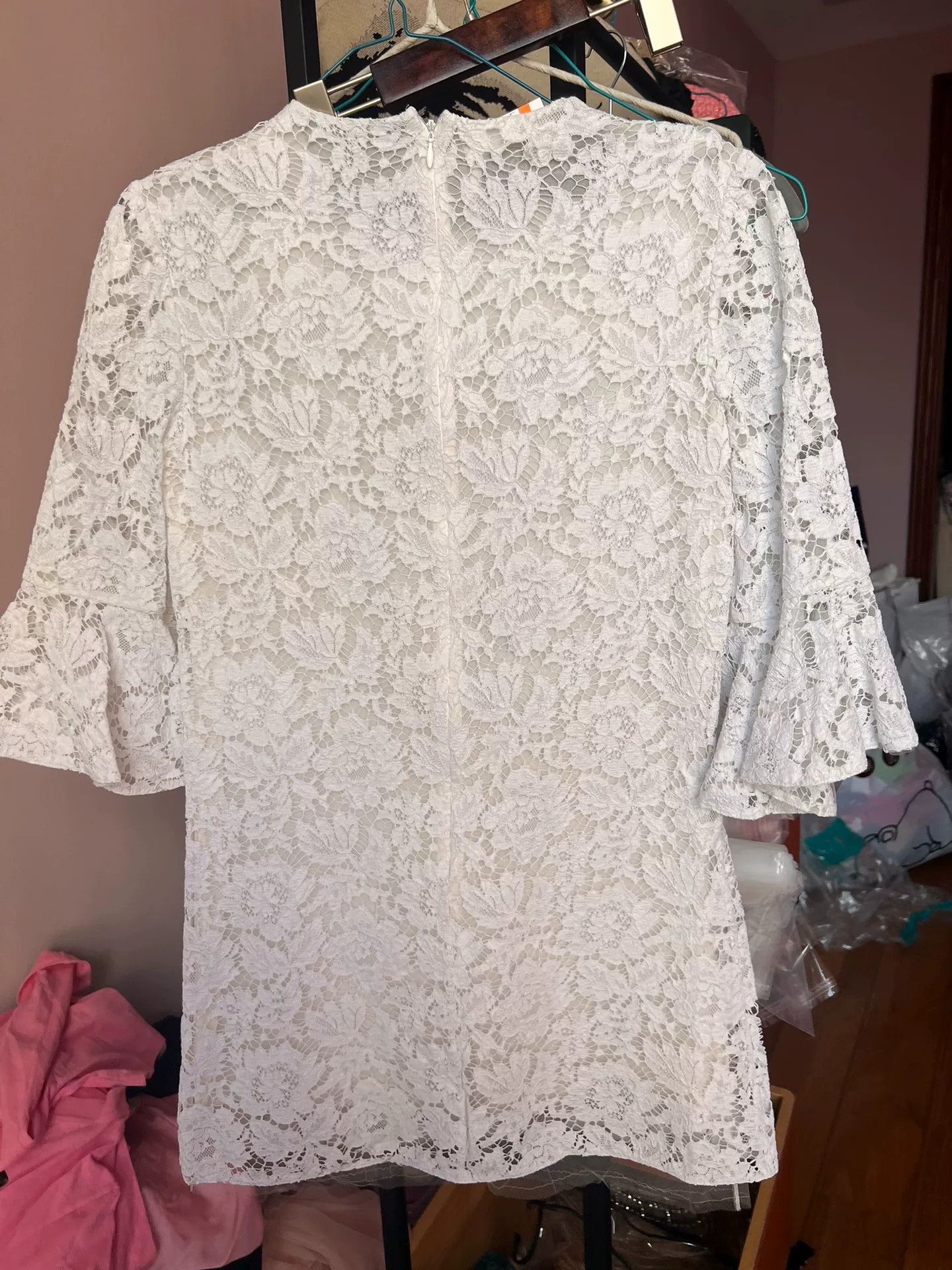 Valentino Valentino White Lace Bell-Sleeve Dress Size US 38 / EU 54 - 2 Thumbnail