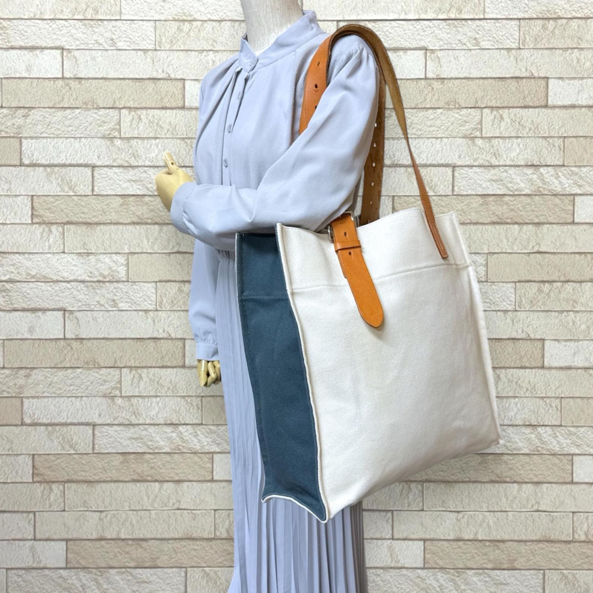 Hermes Hermès Shopping Tote Etrivière Shoulder Bag, Canvas, White, Men's/Women's, Pre-owned HERMES Size ONE SIZE - 2 Thumbnail