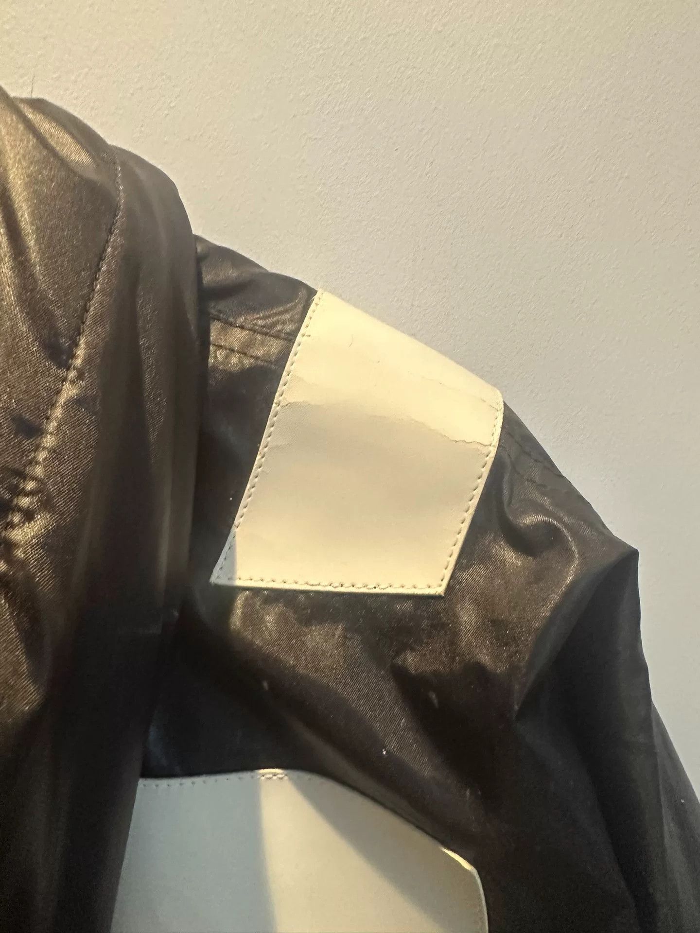 Givenchy Givenchy Hooded Windbreaker Jacket Size US M / EU 48-50 / 2 - 3 Thumbnail