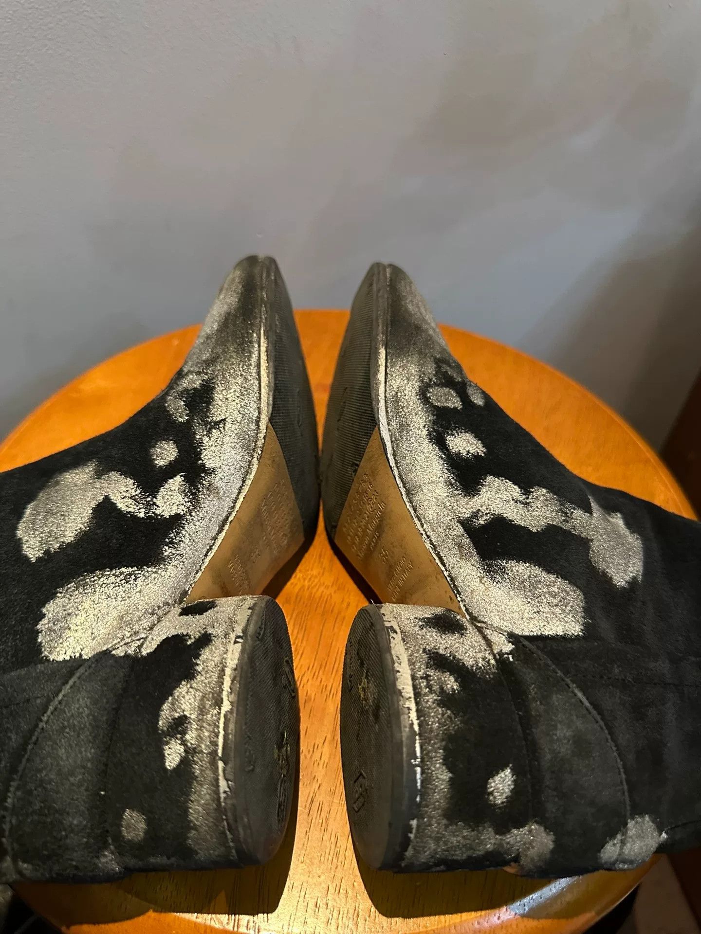 Maison Margiela Maison Margiela Tabi Boots with Paint Splatter Size US 5 / IT 35 - 4 Thumbnail