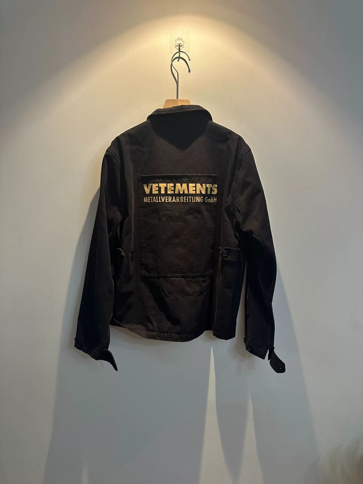 Vetements vetements pocket logo jacket size M Size US M / EU 48-50 / 2 - 2 Thumbnail