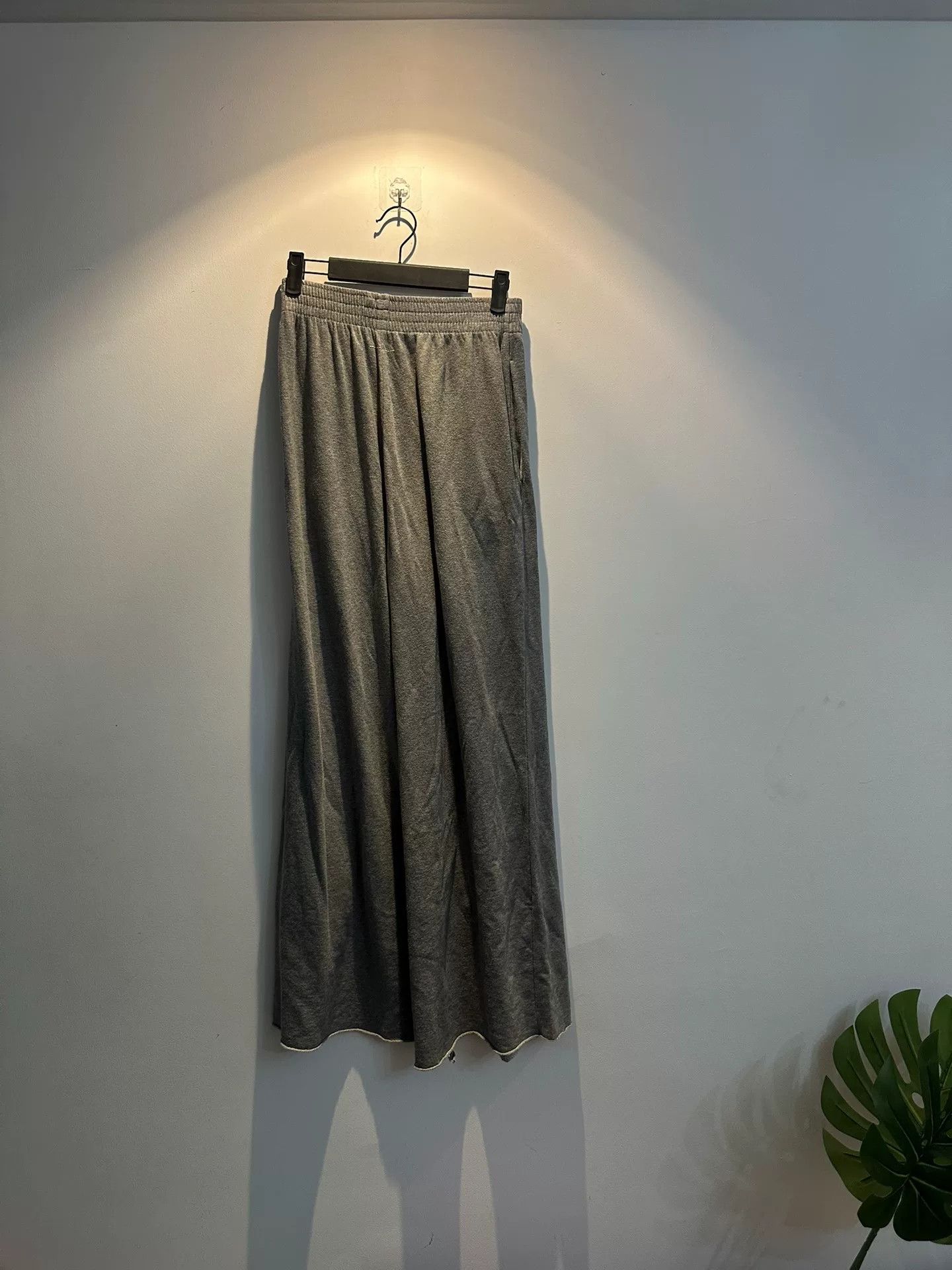 MM6 gray MM6 Maison Margiela sweatpants Size 23" - 2 Thumbnail