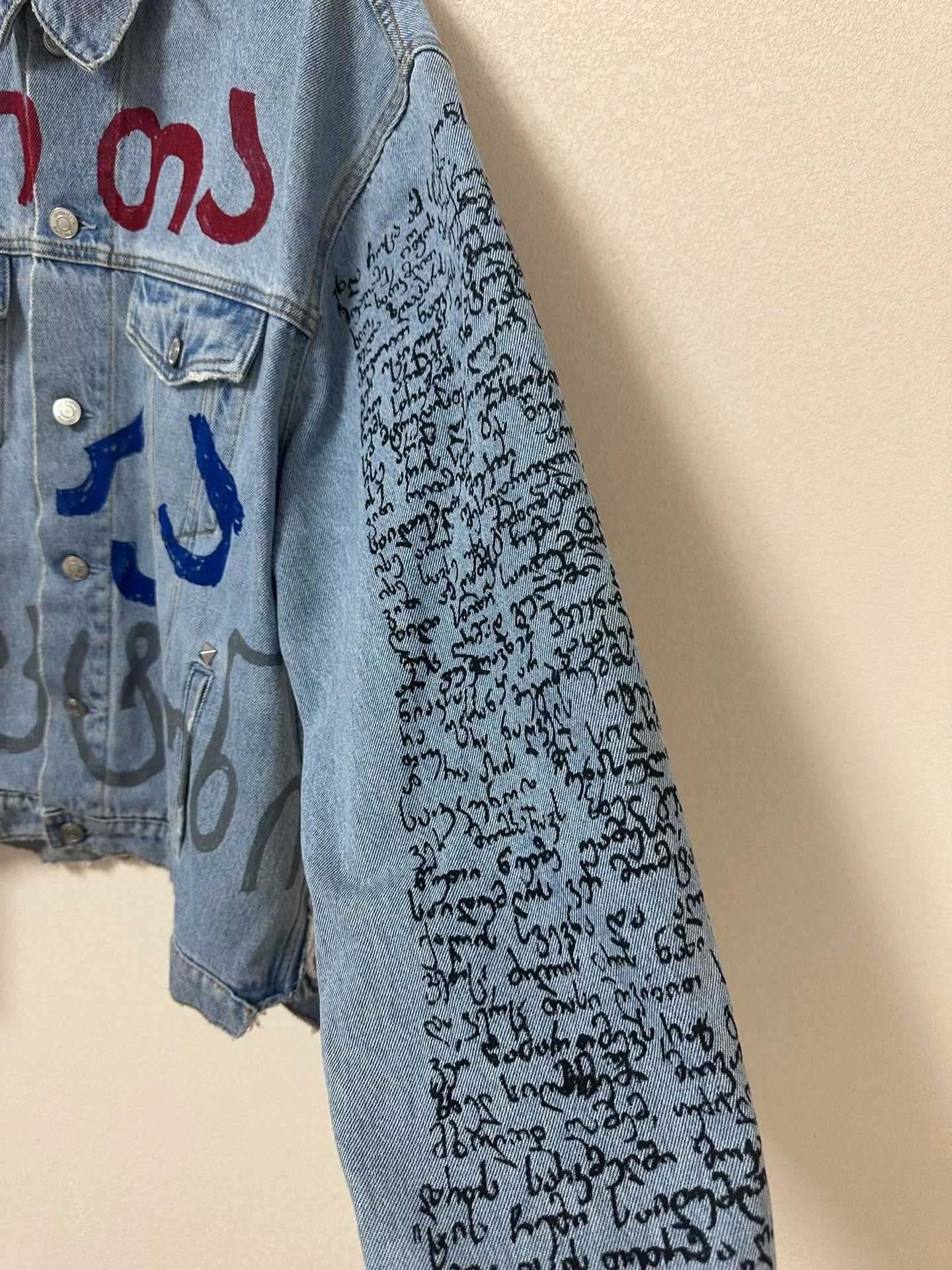 Vetements vetements graffiti studded denim jacket Size US S / EU 44-46 / 1 - 3 Thumbnail