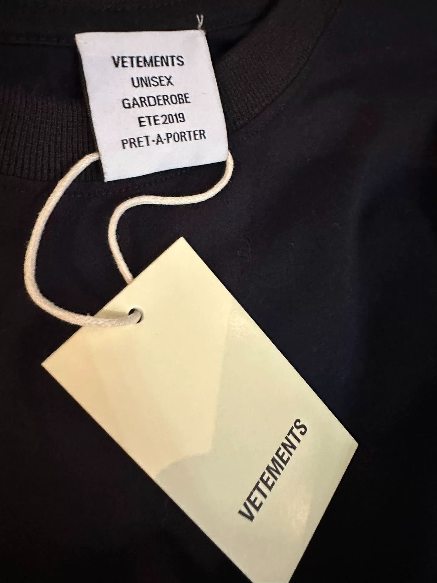 Vetements vetements black short sleeve shirt with rhinestones Size US XS / EU 42 / 0 - 3 Thumbnail