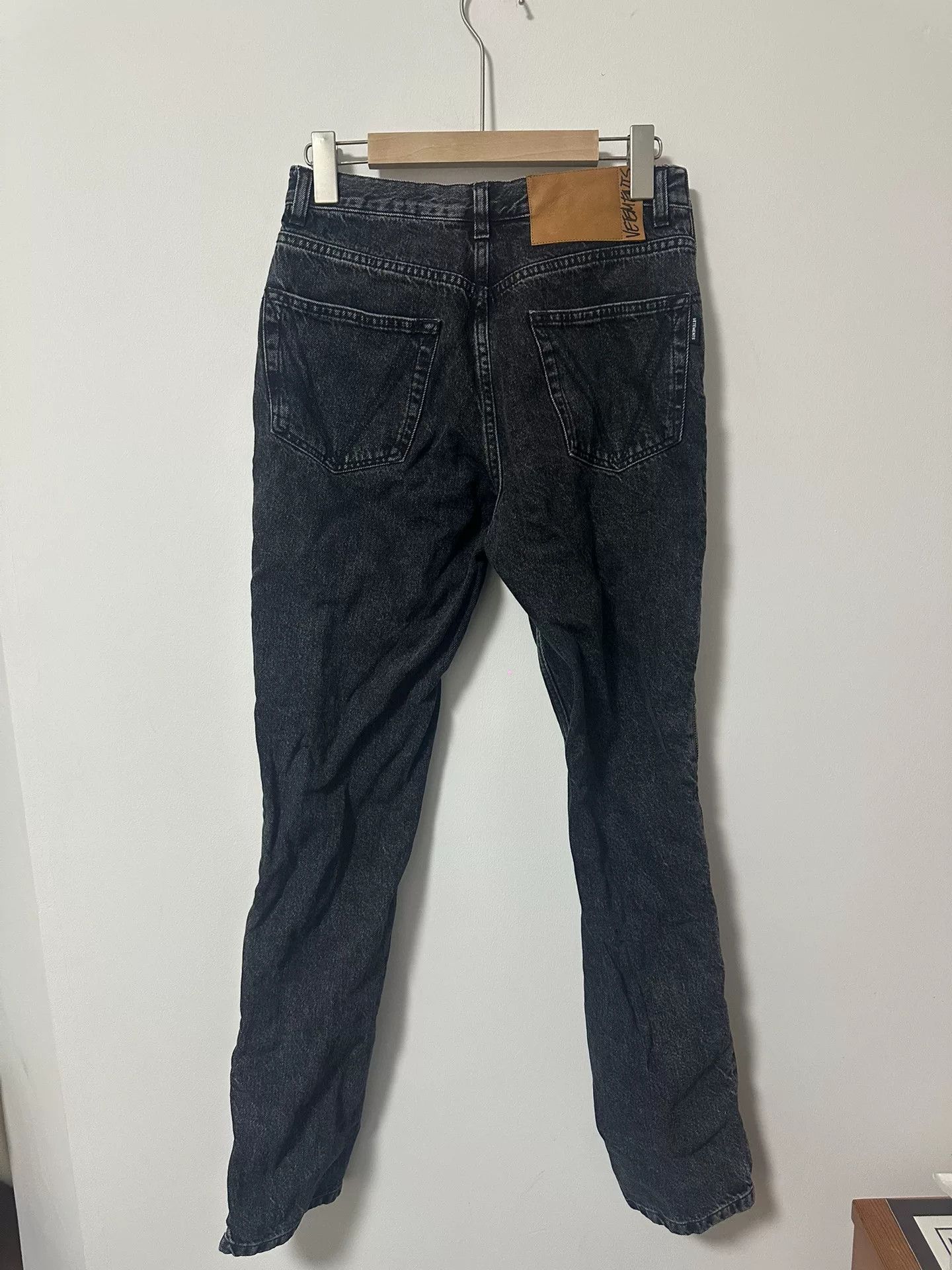 Vetements vetements zip-up denim pants in xs Size US 26 / EU 42 - 2 Thumbnail