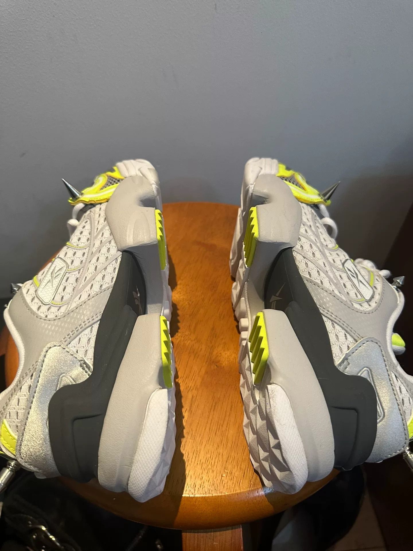 Reebok vetements reebok collaboration studs running shoes Size US 6 / IT 36 - 4 Thumbnail