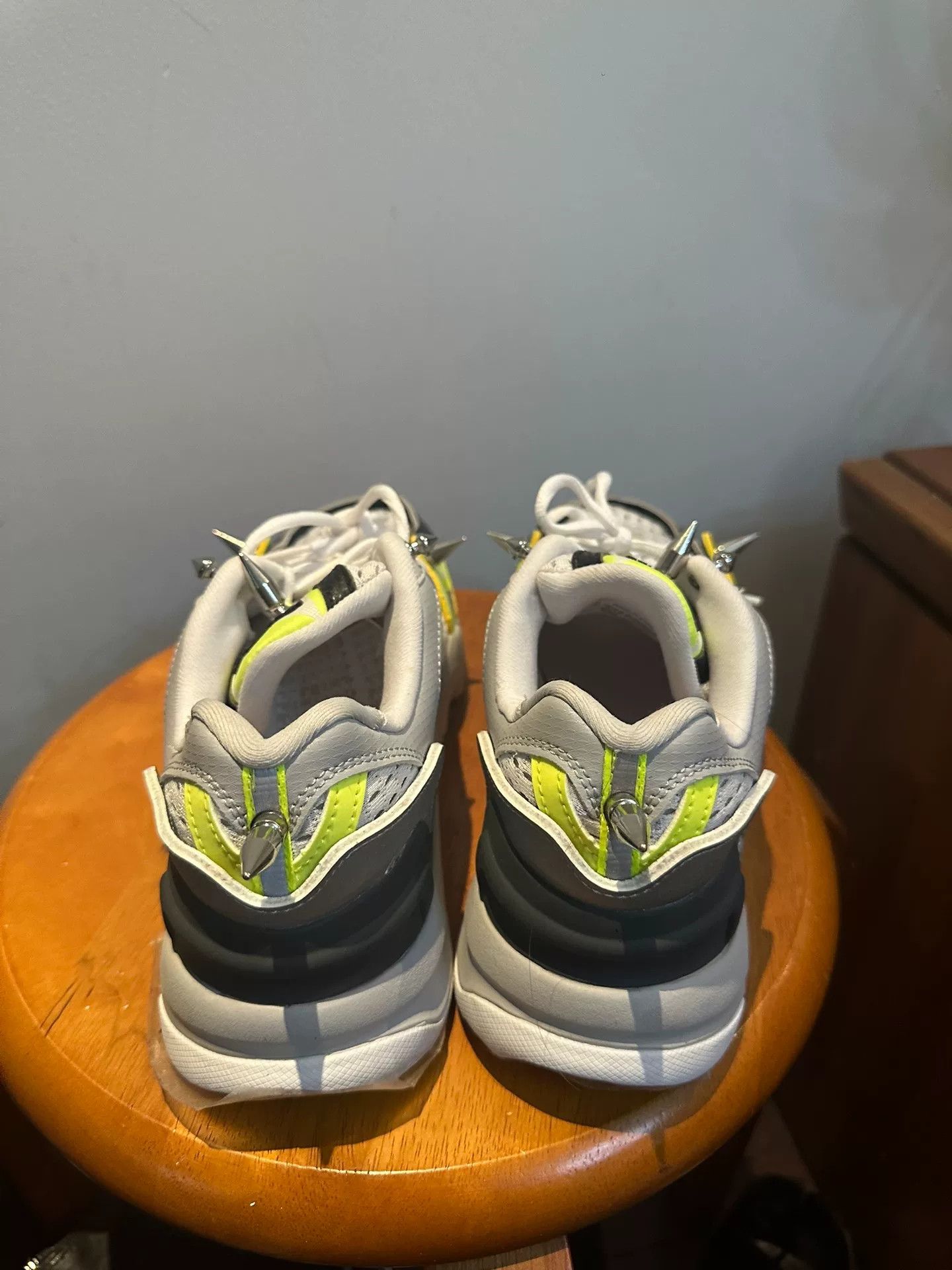 Reebok vetements reebok collaboration studs running shoes Size US 6 / IT 36 - 2 Thumbnail