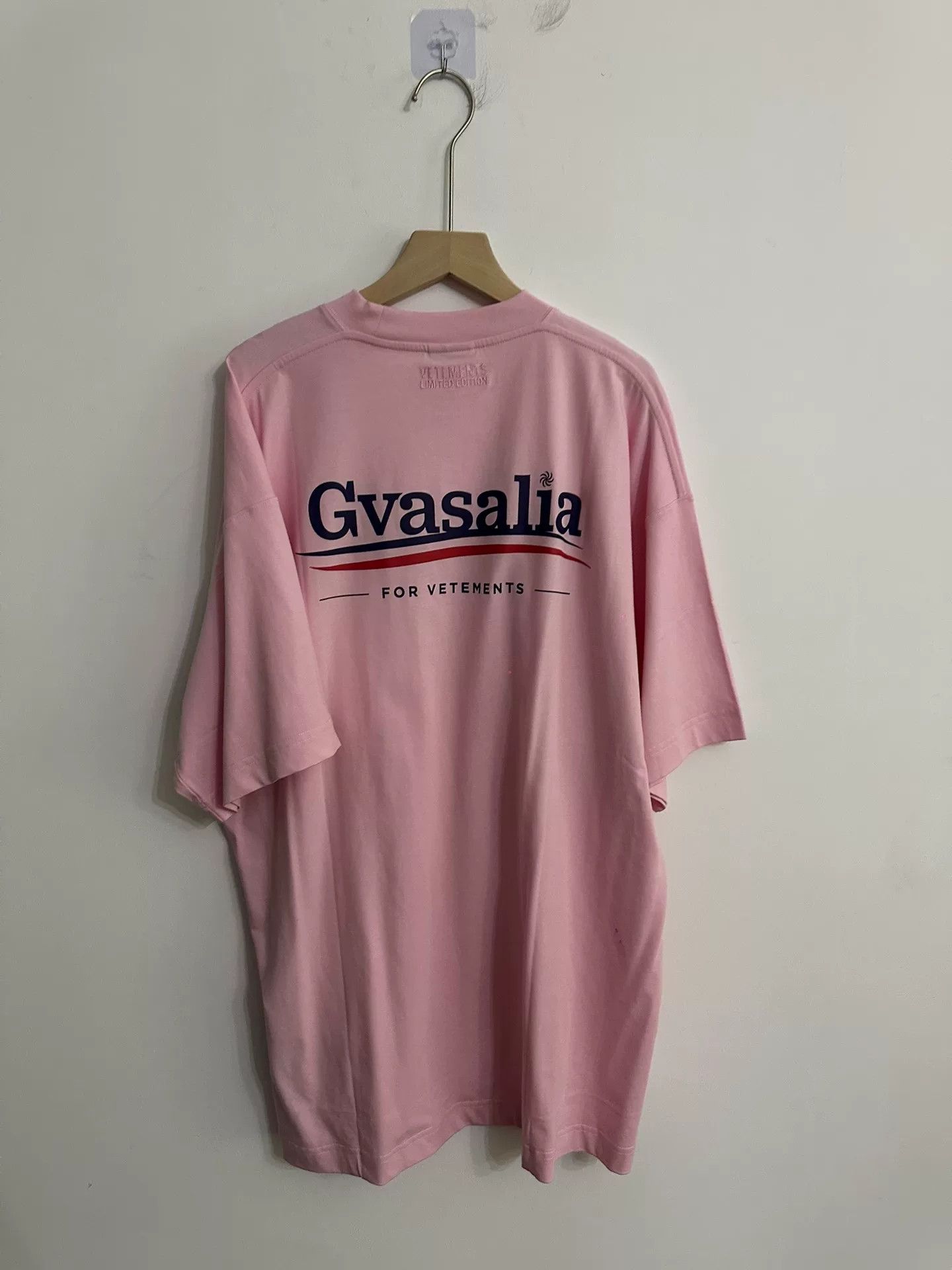 Vetements Vetements Wave Cola Short Sleeve T-Shirt Size US XS / EU 42 / 0 - 2 Thumbnail