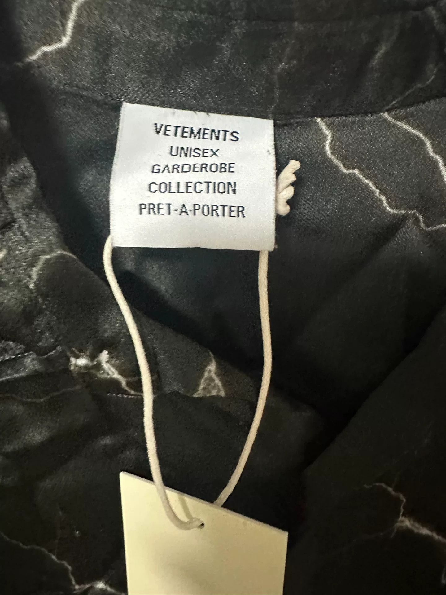 Vetements vetements lightning silk short sleeve shirt Size US M / EU 48-50 / 2 - 3 Thumbnail