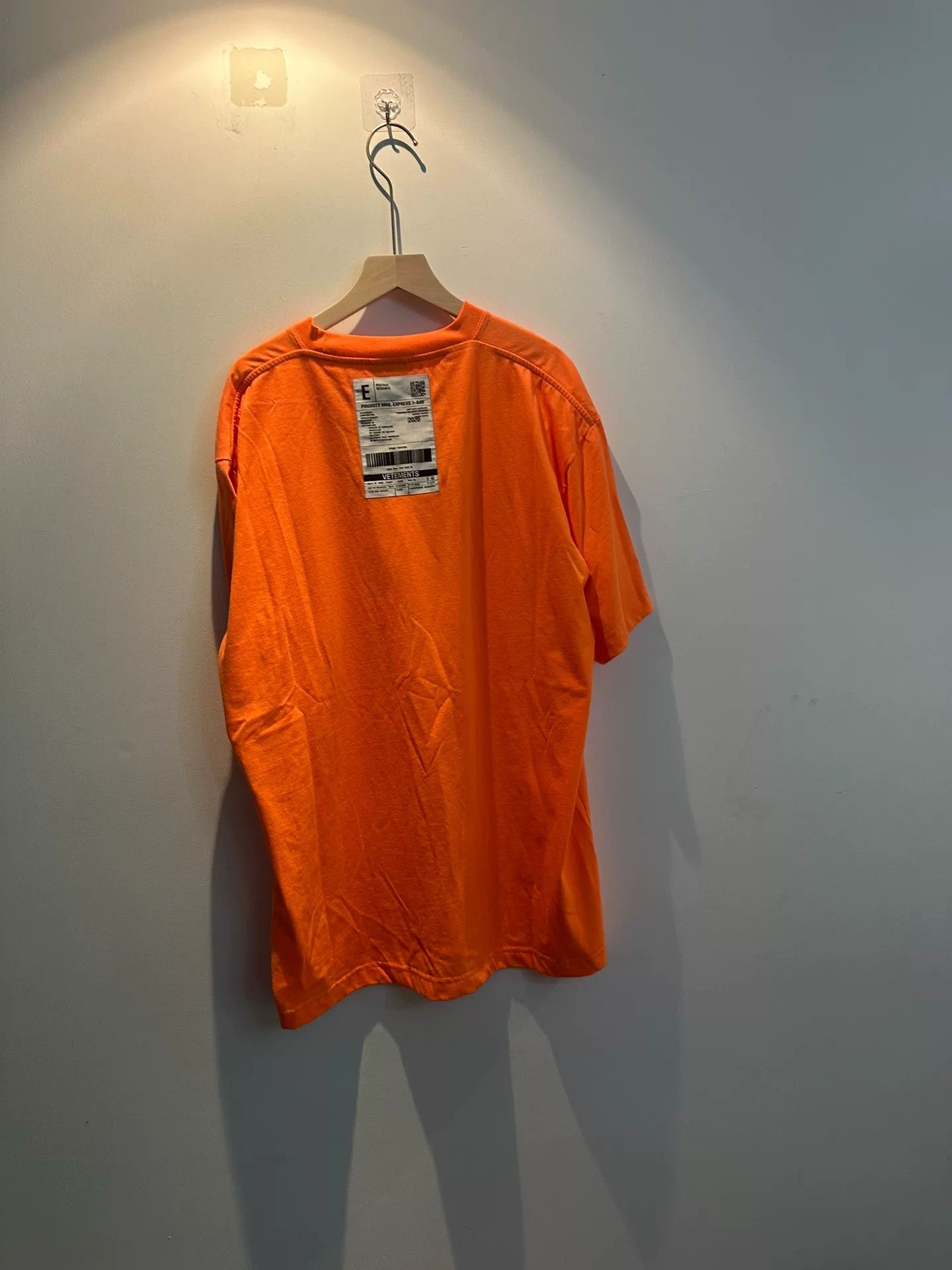 Vetements Vetements Classic Logo Orange Short Sleeve Tee Size US M / EU 48-50 / 2 - 2 Thumbnail