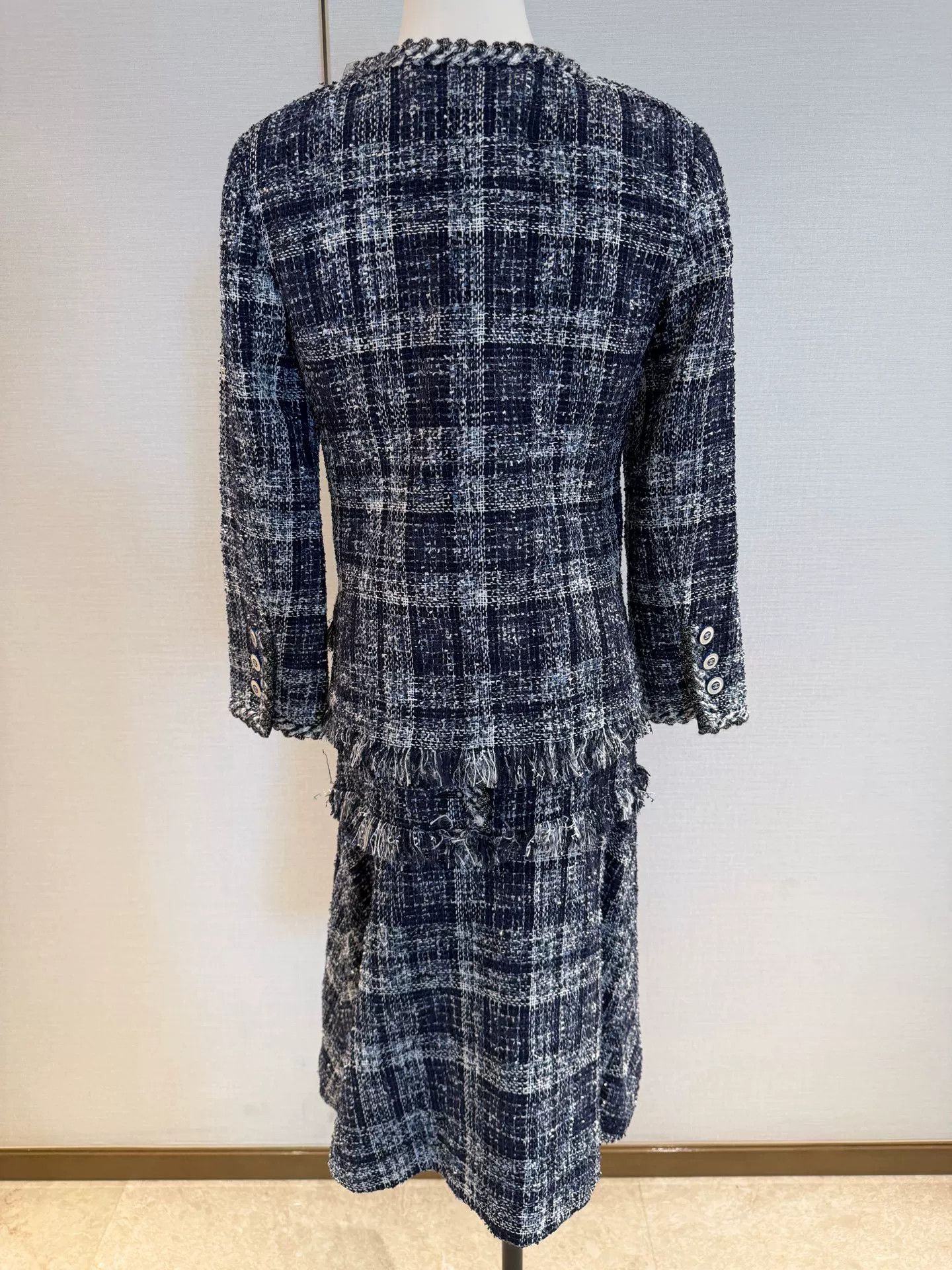 Chanel Chanel Tweed Knit Skirt Size 36 Size US 36 / EU 52 - 2 Thumbnail