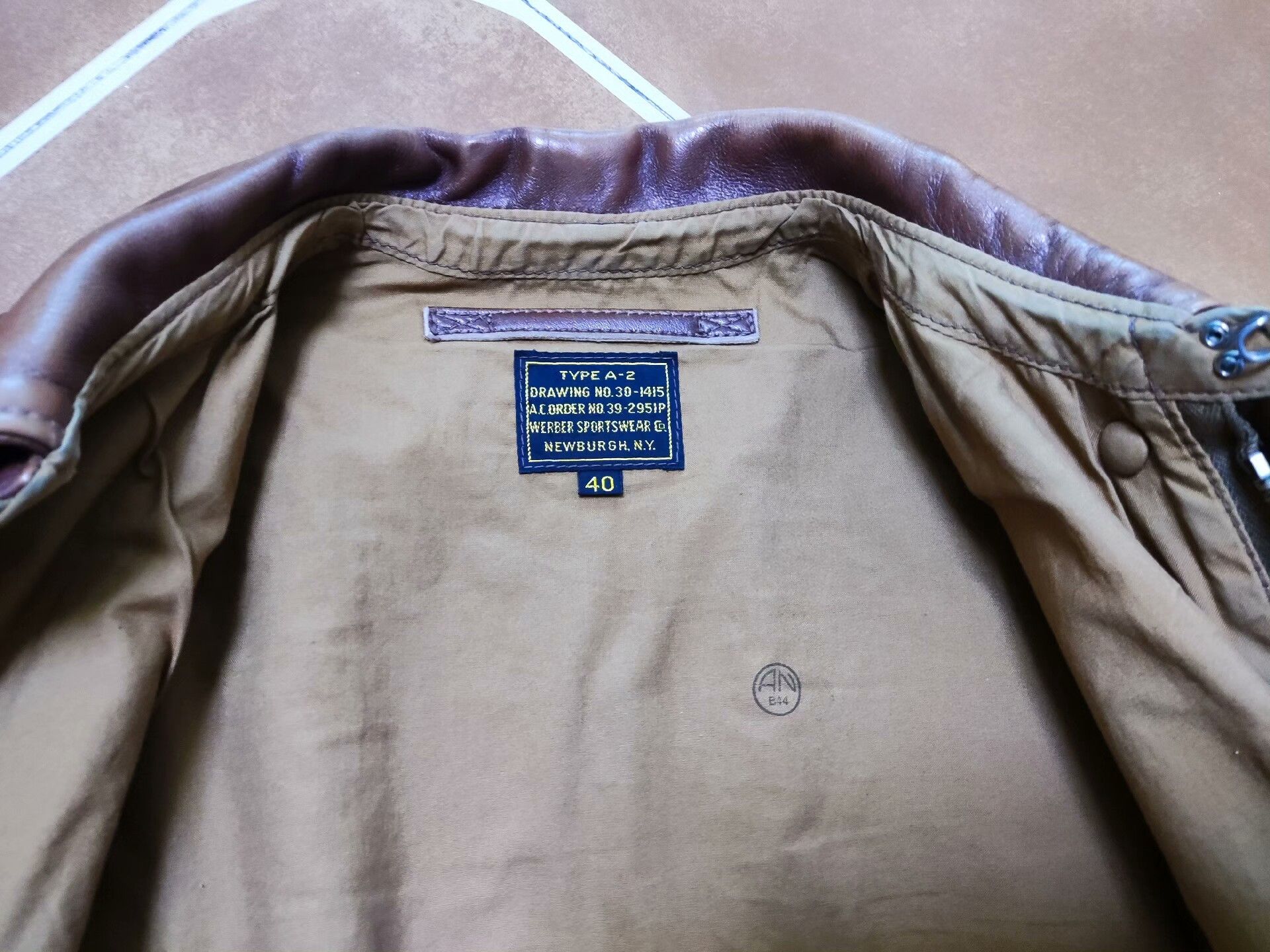 The Real McCoy's real mccoy a-2 leather jacket size 40 Size US L / EU 52-54 / 3 - 5 Thumbnail