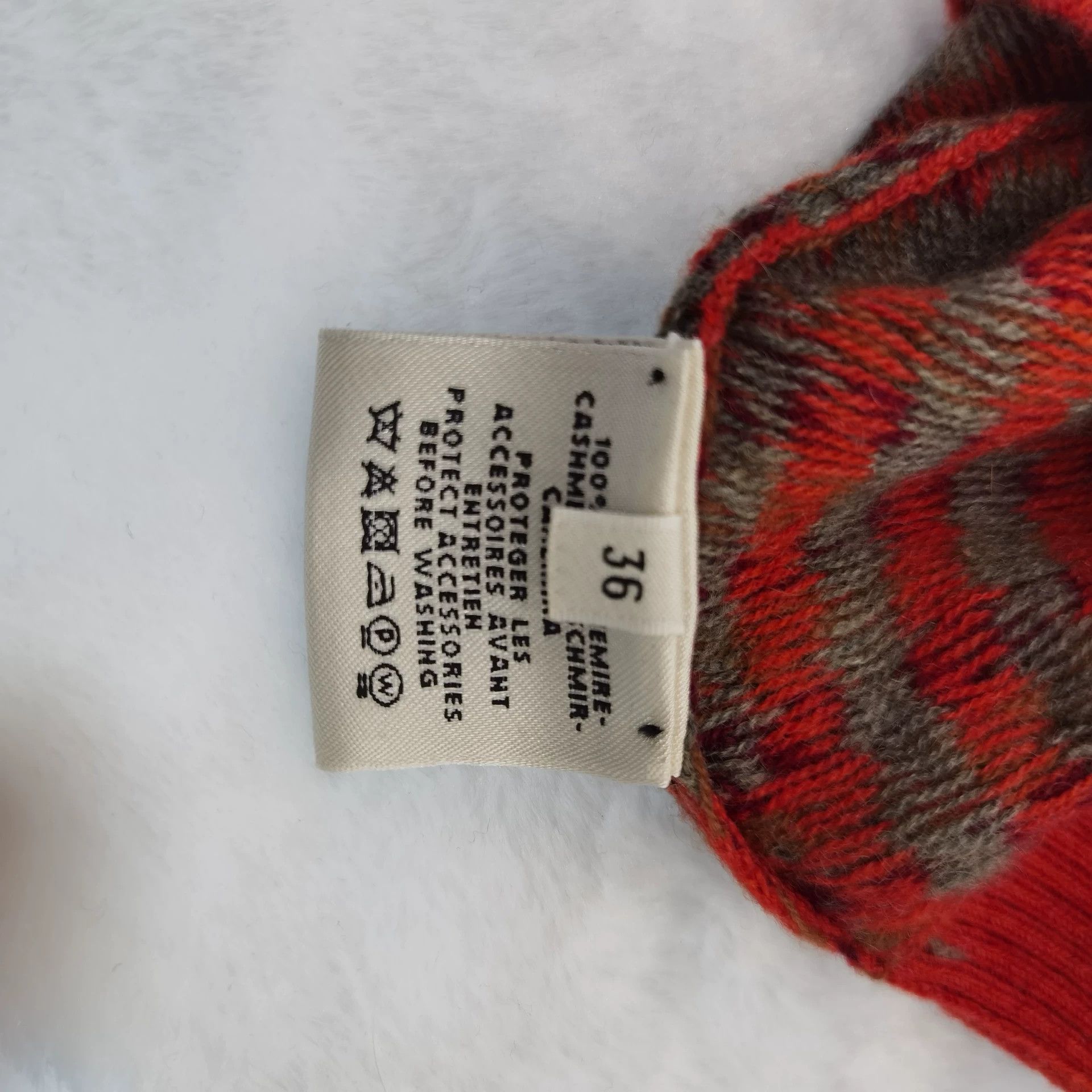 Hermes Hermes Houndstooth Cashmere Sweater Size US S / EU 44-46 / 1 - 4 Thumbnail