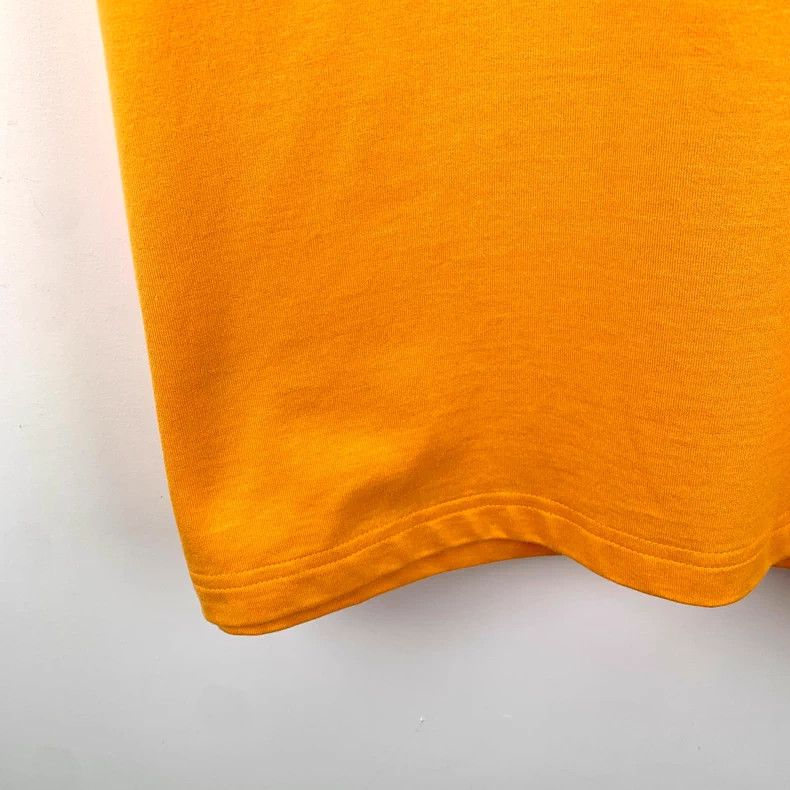 Louis Vuitton Louis Vuitton Orange Logo Cotton T-shirt Size US L / EU 52-54 / 3 - 4 Thumbnail