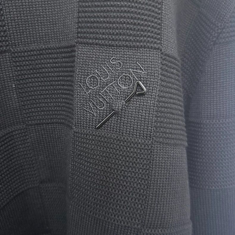Louis Vuitton Louis Vuitton Checkerboard Crewneck Sweater Size US M / EU 48-50 / 2 - 5 Thumbnail