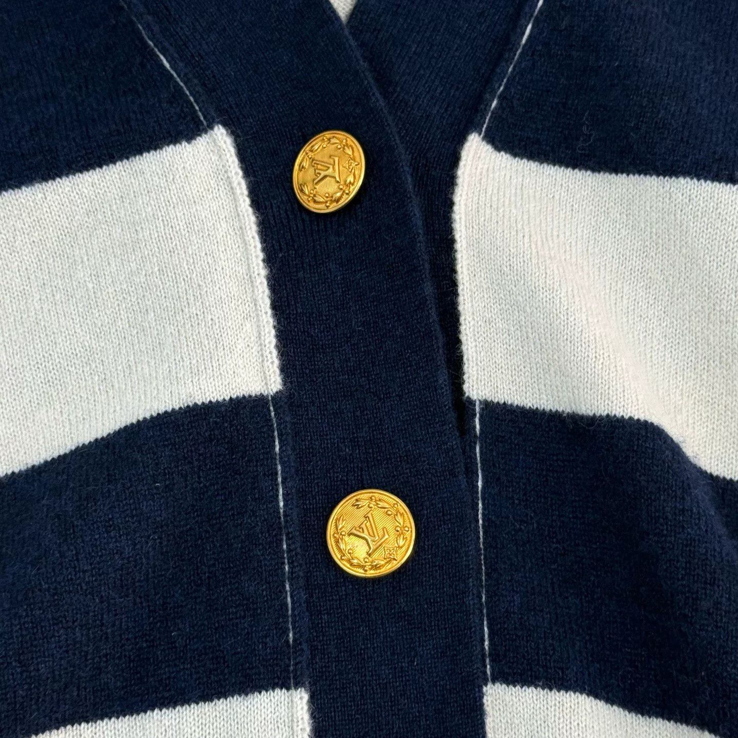 Louis Vuitton Louis Vuitton Blue White Stripe Cashmere Cardigan Size US M / EU 48-50 / 2 - 7 Thumbnail