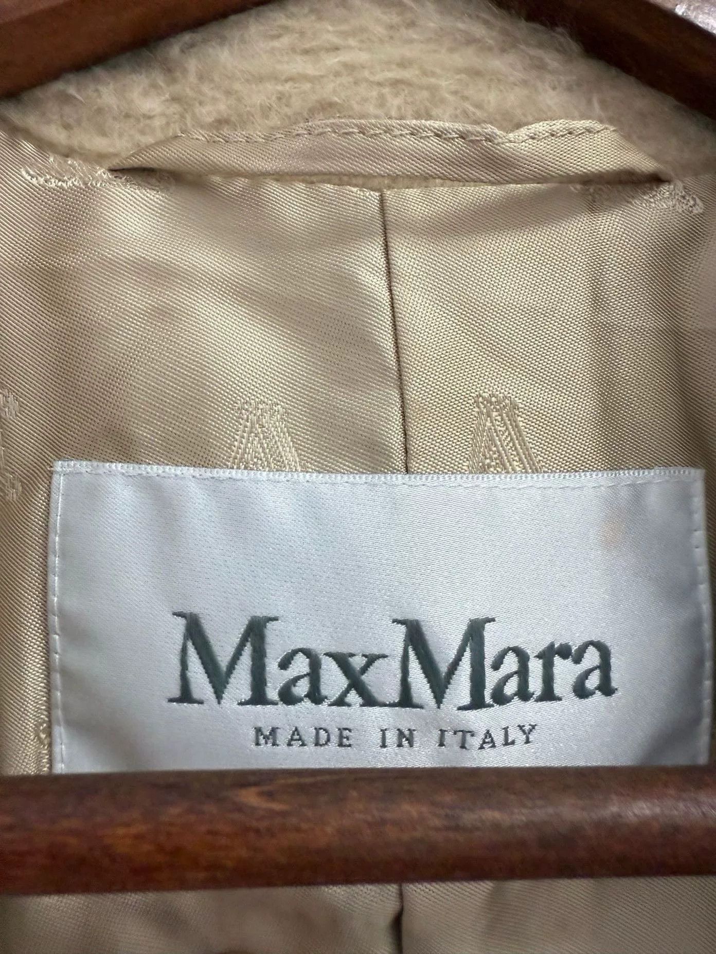 Max Mara Maxmara Camel Wool Long Coat Size US S / EU 44-46 / 1 - 3 Thumbnail