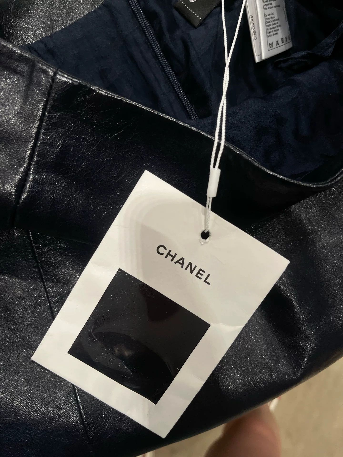 Chanel Chanel Leather Skirt FR34 Size US 34 / EU 50 - 3 Thumbnail