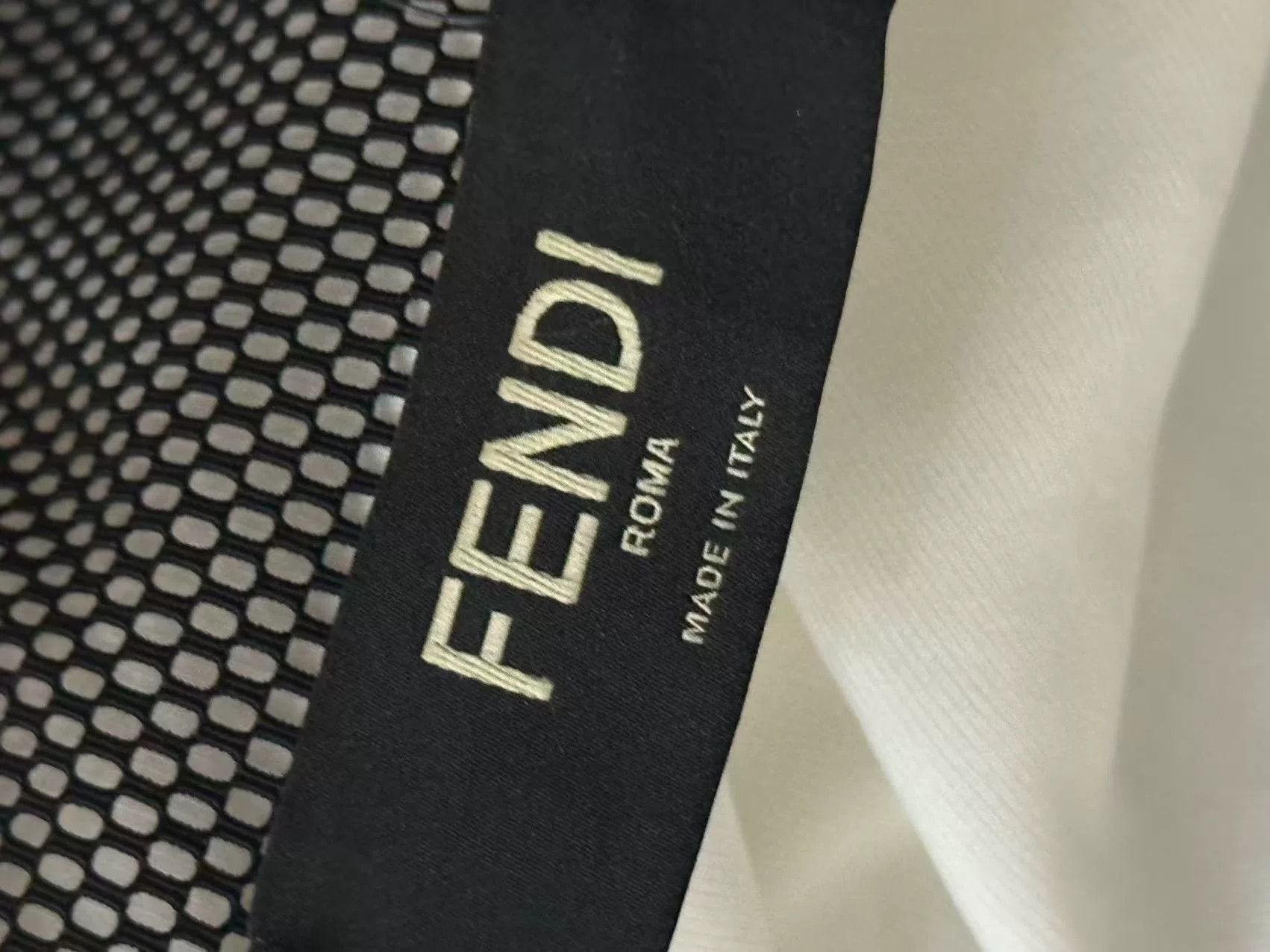 Fendi fendi logo cotton hooded jacket Size US XS / EU 42 / 0 - 3 Thumbnail