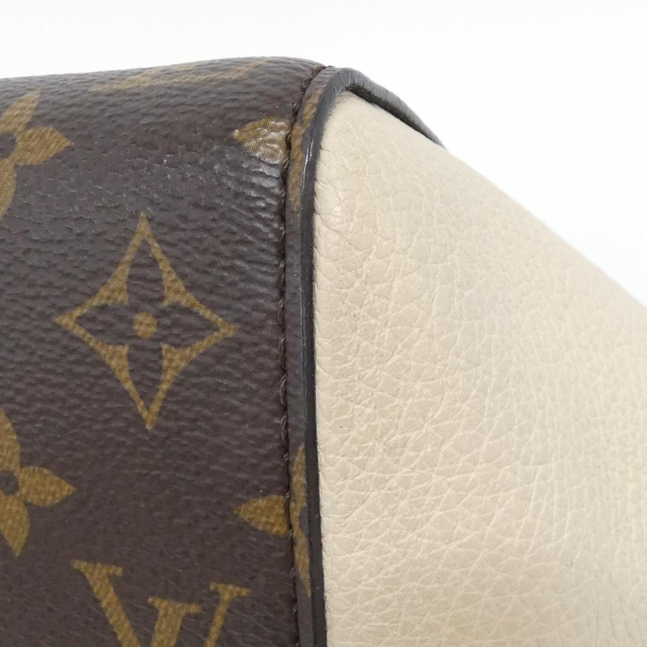 Louis Vuitton Louis Vuitton Louis Vuitton Monogram Fold Tote Leather Tote Bag Canvas Tote Bag M45389 DUTY FREE for USA Size ONE SIZE - 3 Thumbnail