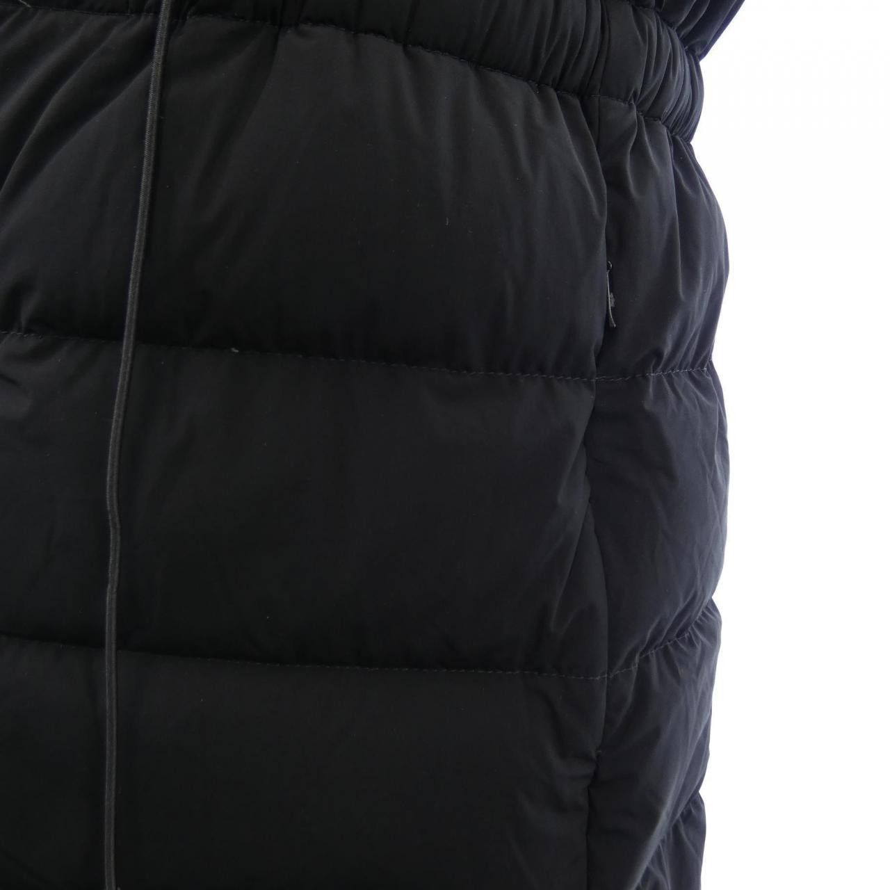 Moncler Moncler Moncler LANDE Down Vest Others Outerwear LANDE DUTY FREE for USA Size ONE SIZE - 6 Thumbnail