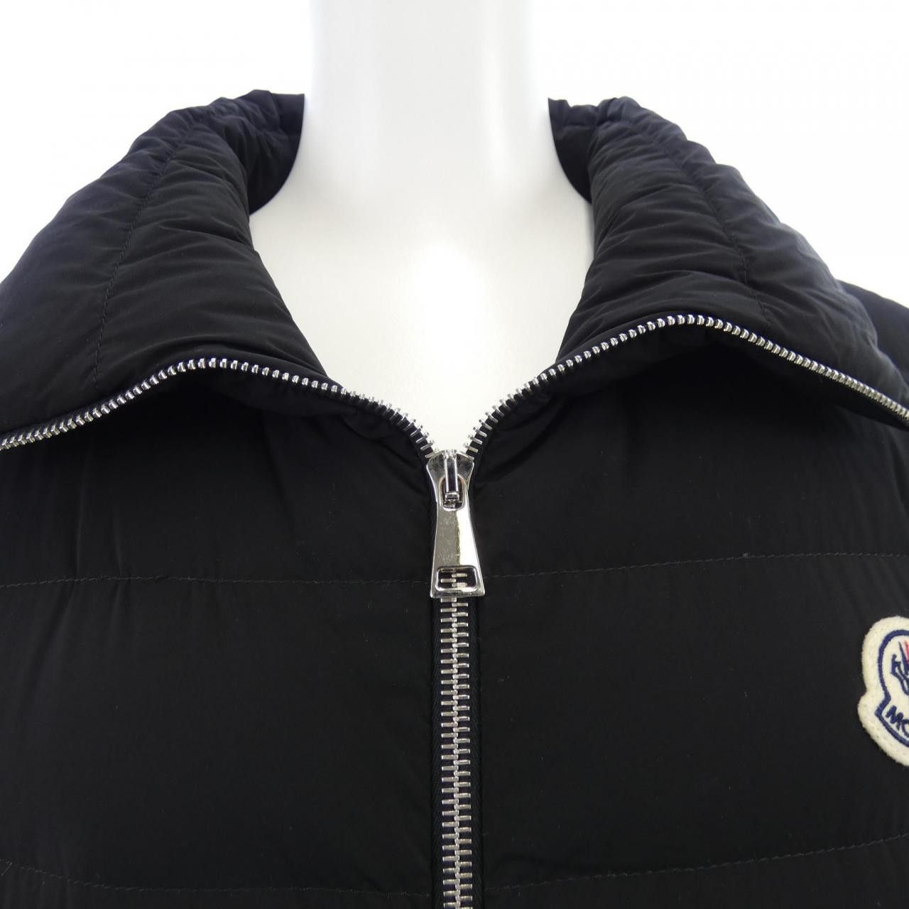 Moncler Moncler Moncler LANDE Down Vest Others Outerwear LANDE DUTY FREE for USA Size ONE SIZE - 5 Thumbnail