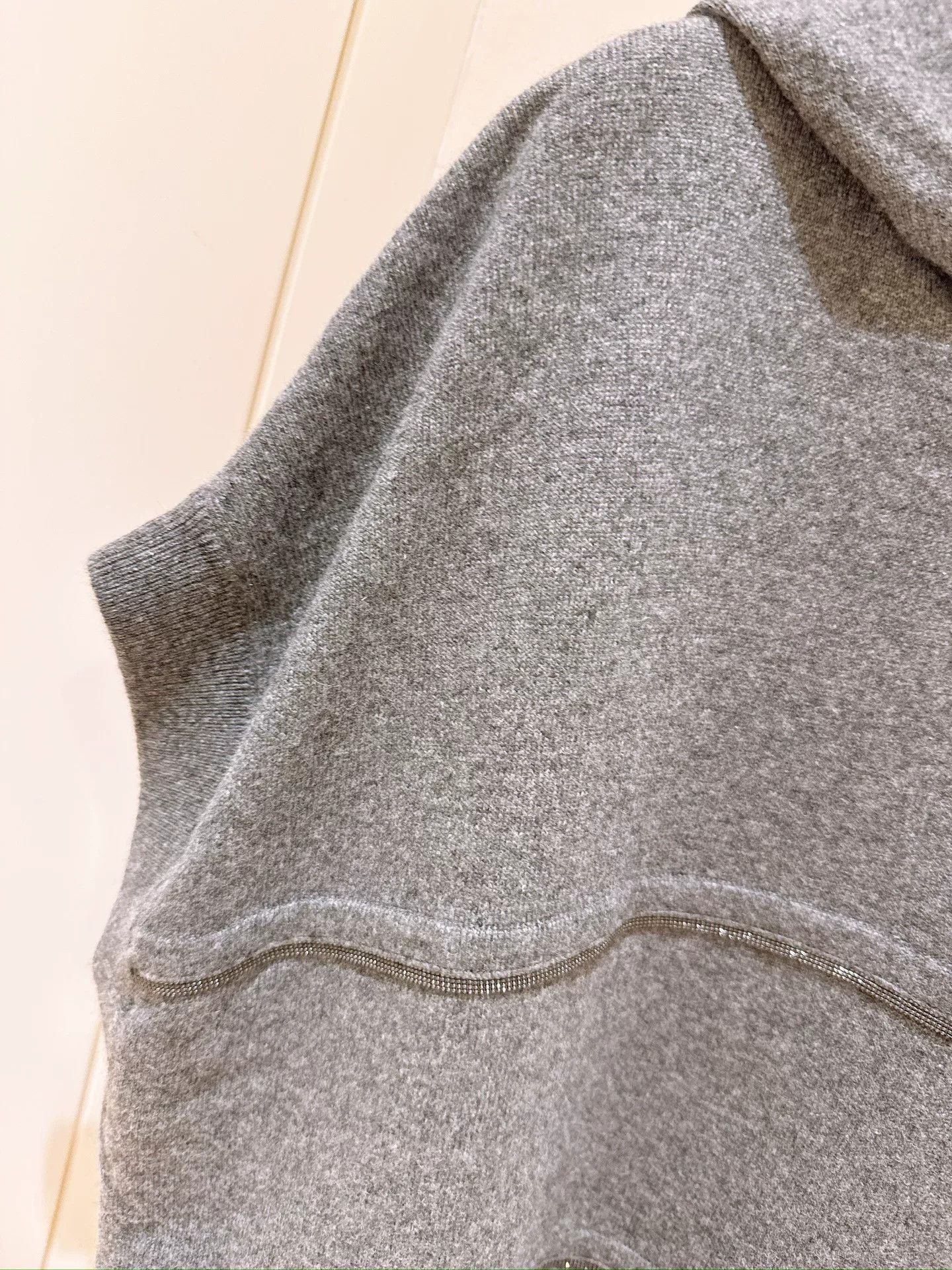 Brunello Cucinelli Brunello Cucinelli Beaded Cashmere Hoodie Size US S / EU 44-46 / 1 - 3 Thumbnail