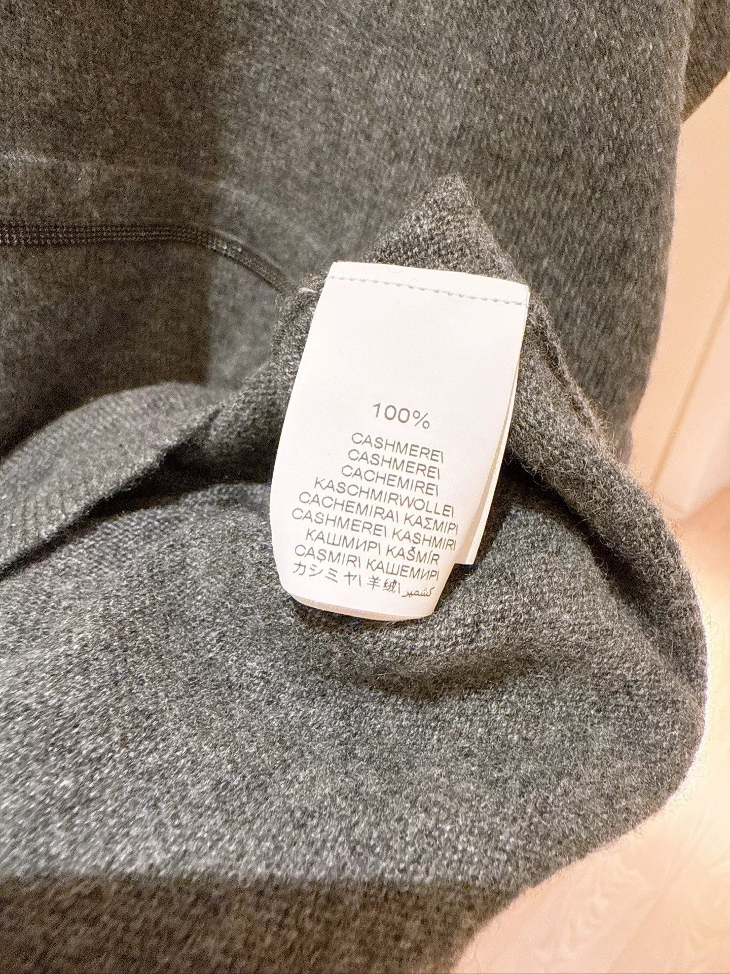 Brunello Cucinelli Brunello Cucinelli Beaded Cashmere Hoodie Size US S / EU 44-46 / 1 - 9 Thumbnail