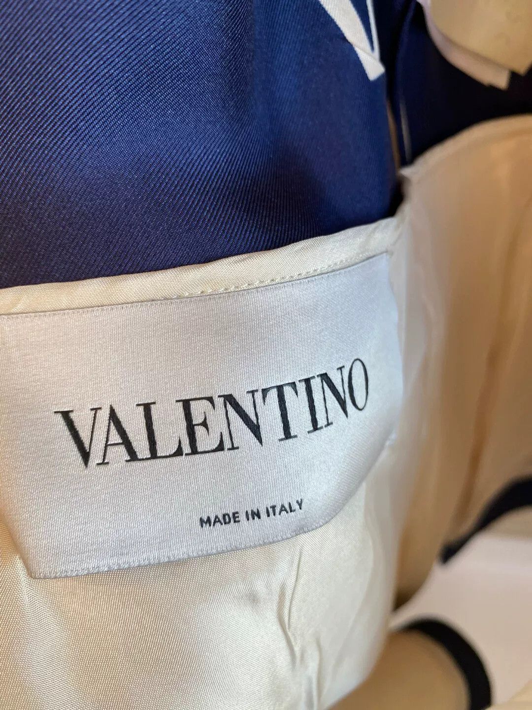 Valentino Valentino authentic dress size 40 Size US M / EU 48-50 / 2 - 3 Thumbnail