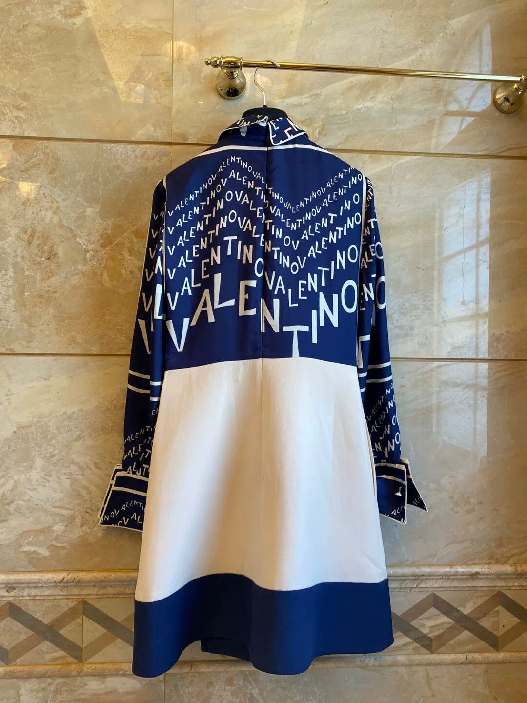 Valentino Valentino authentic dress size 40 Size US M / EU 48-50 / 2 - 2 Thumbnail