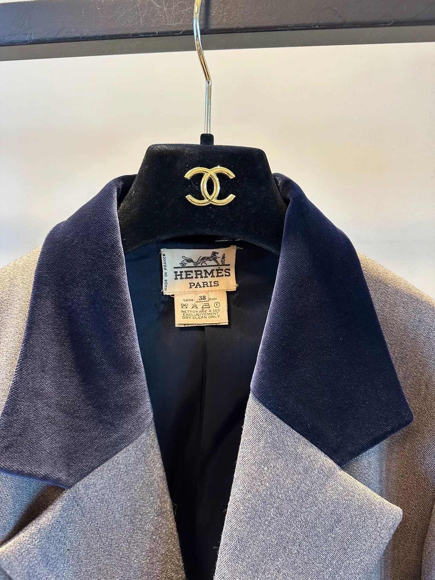 Hermes Hermes Gray Double-Breasted Blazer Size US M / EU 48-50 / 2 - 3 Thumbnail