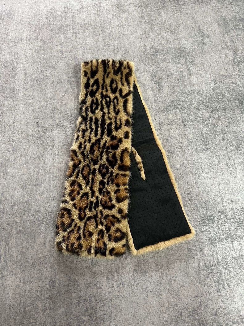 Louis Vuitton Louis Vuitton Leopard Mink Fur Scarf Size ONE SIZE - 2 Thumbnail