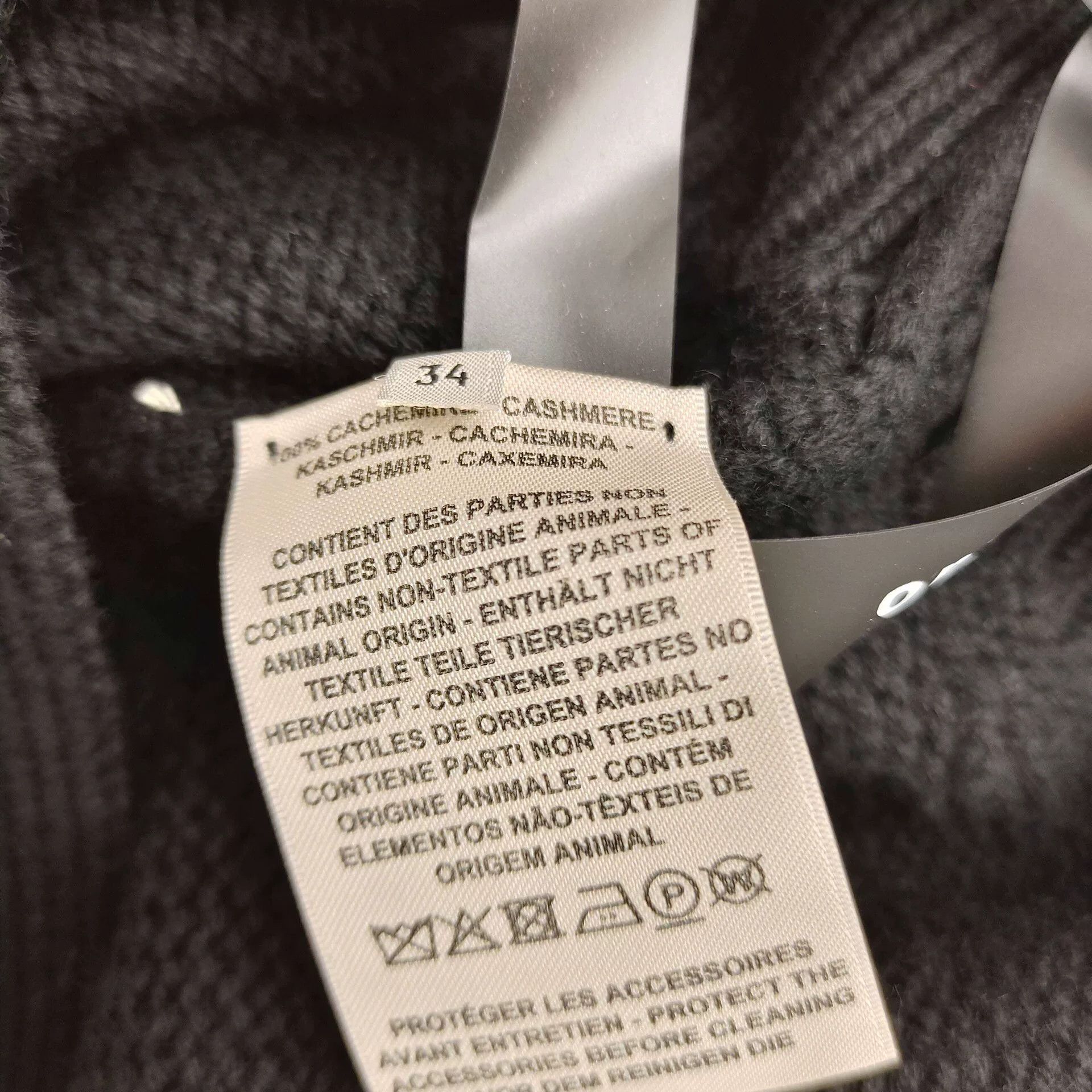 Hermes Hermes Black Cashmere Knit Cardigan Size US XS / EU 42 / 0 - 4 Thumbnail