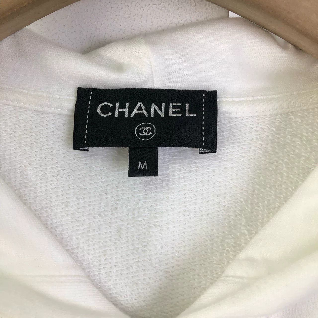 Chanel Chanel White Graffiti Sweatshirt Jacket Size US M / EU 48-50 / 2 - 3 Thumbnail