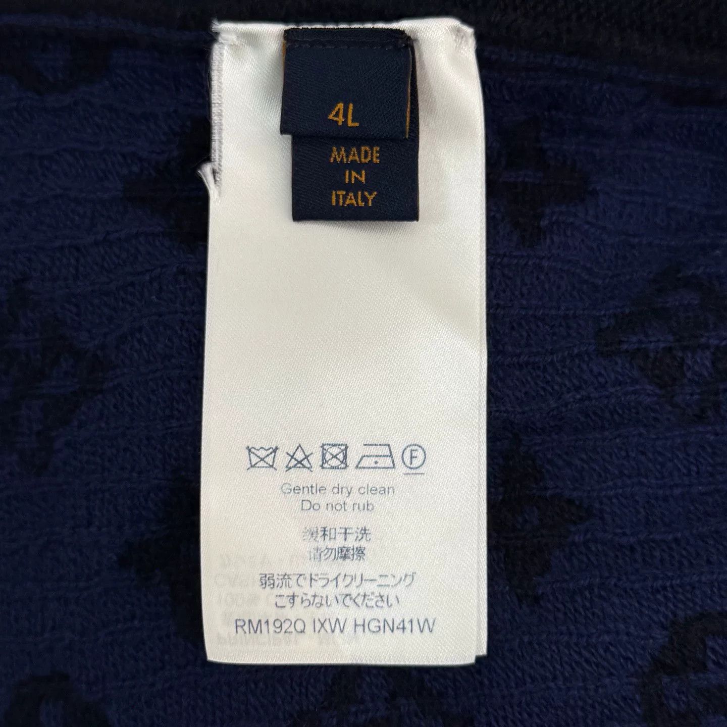 Louis Vuitton LV Blue Cashmere Sweater Back Logo 4L Size US L / EU 52-54 / 3 - 6 Thumbnail