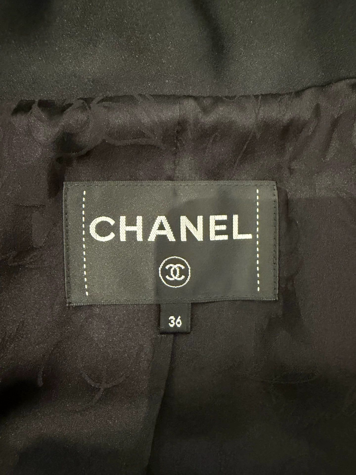 Chanel Chanel 18SS Black Wool Satin Blazer Size US S / EU 44-46 / 1 - 3 Thumbnail