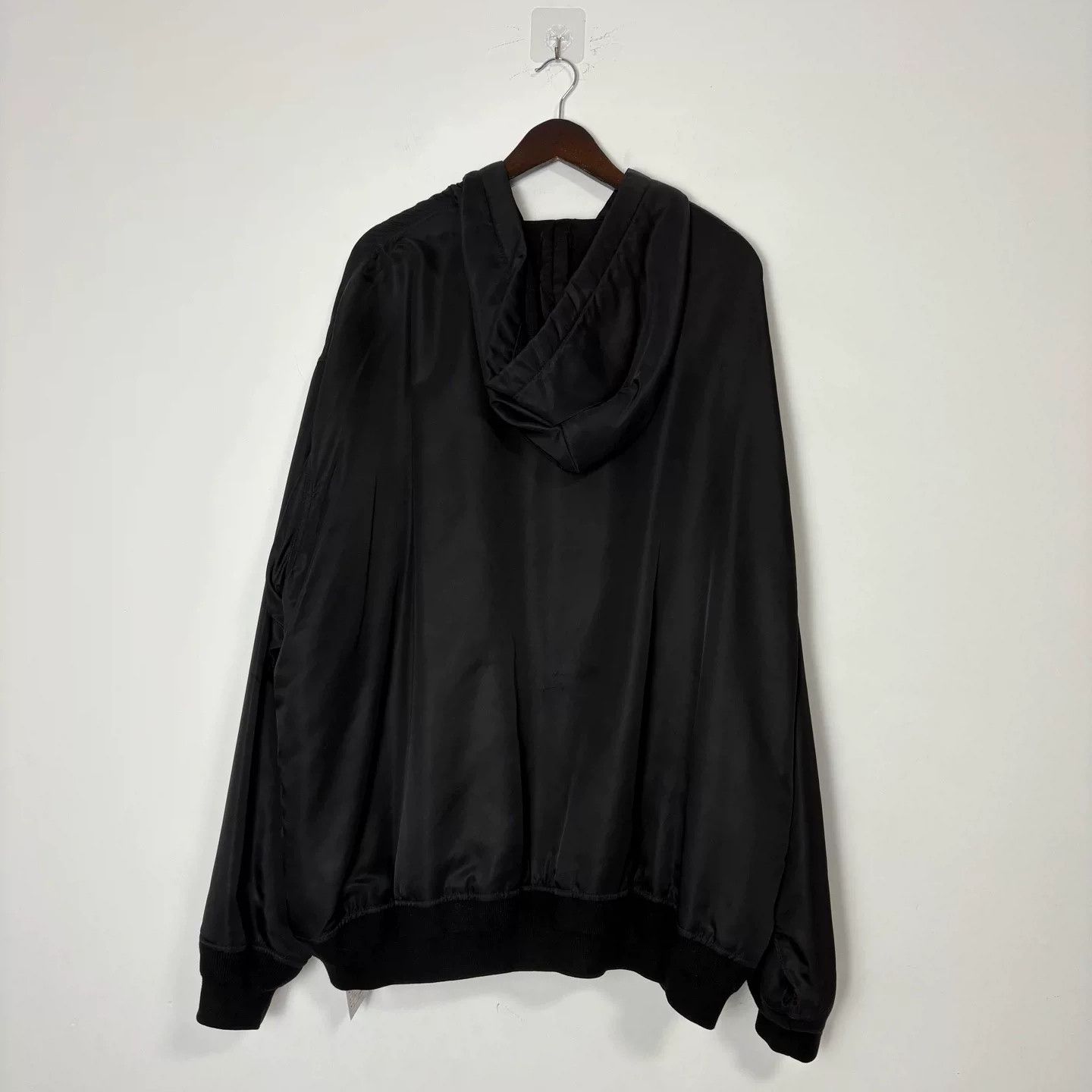 Balenciaga Balenciaga 3B Embroidered Tech Bomber Jacket Size US S / EU 44-46 / 1 - 2 Thumbnail