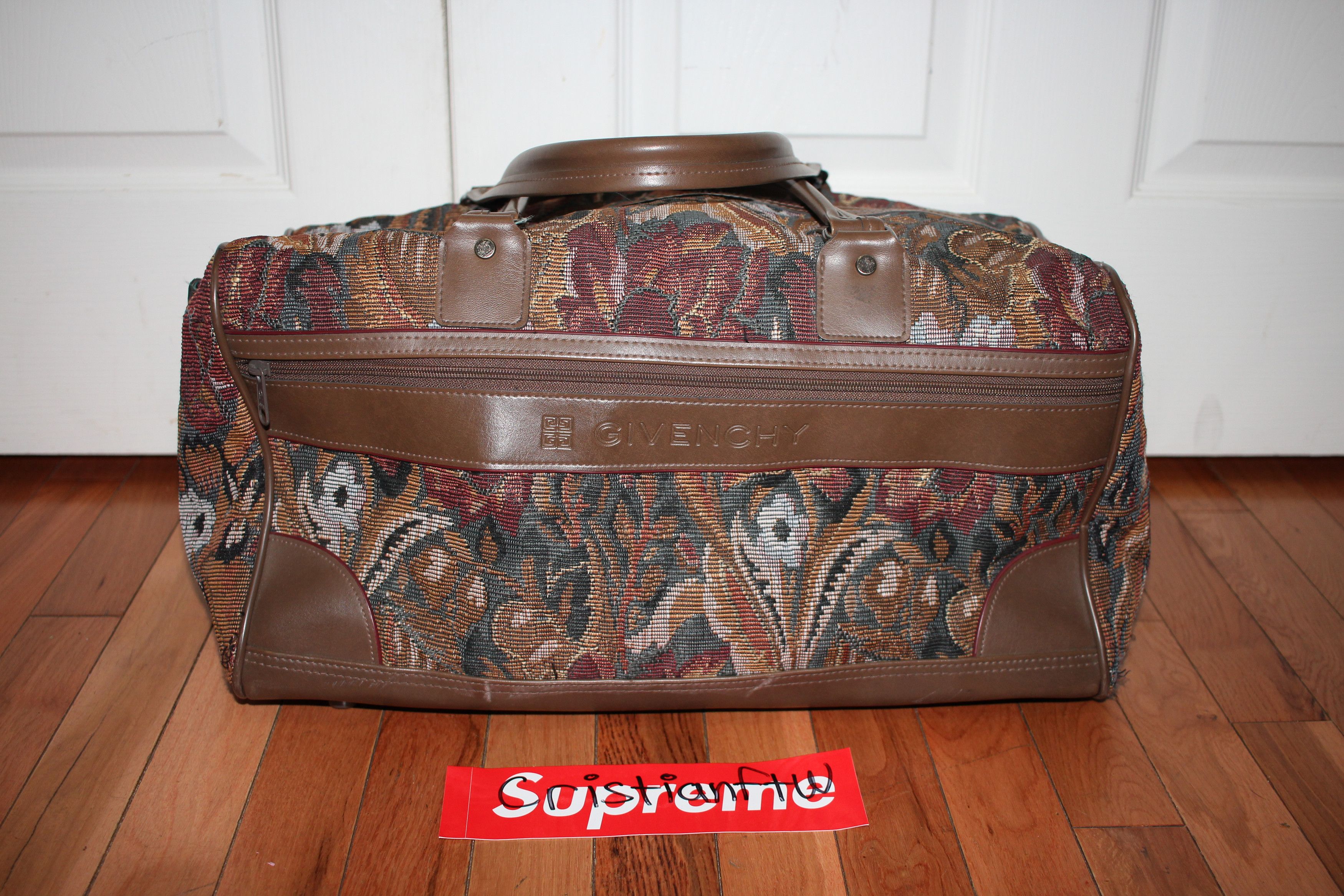 GIVENCHY VINTAGE DUFFLE