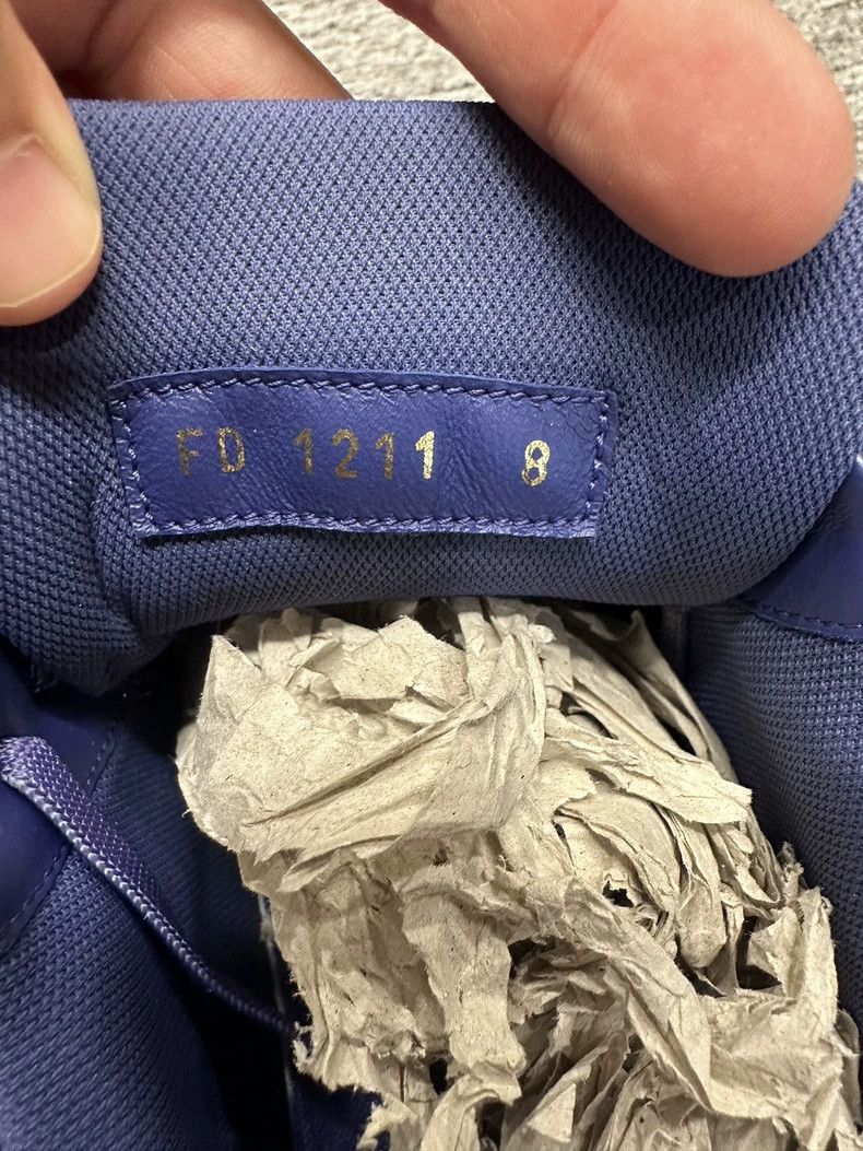 Louis Vuitton LV Blue Pink Gradient Sneakers US8 Size US 8 / EU 41 - 6 Thumbnail
