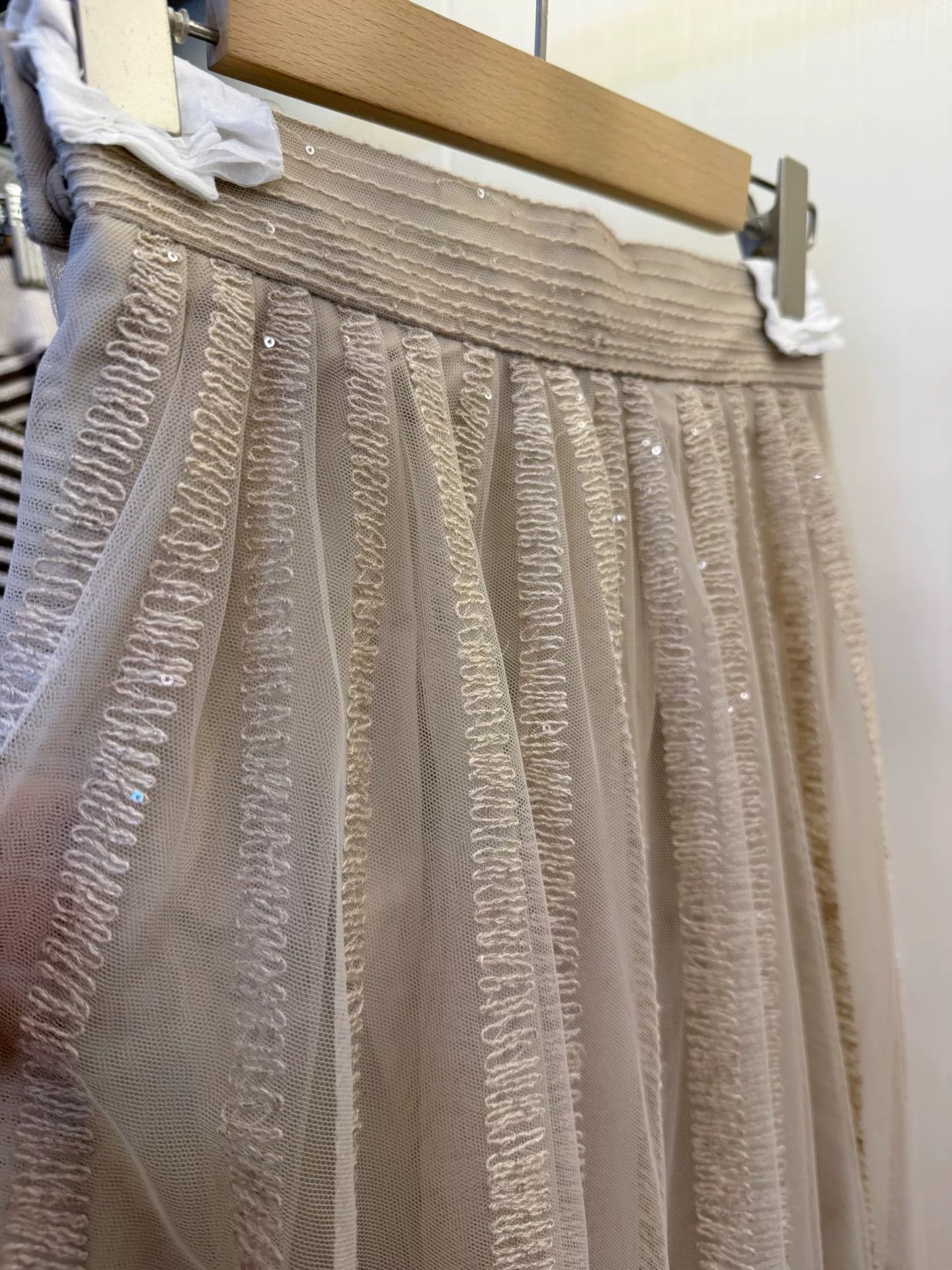 Brunello Cucinelli Brunello Cucinelli Sequin Midi Skirt Size US 36 / EU 52 - 3 Thumbnail