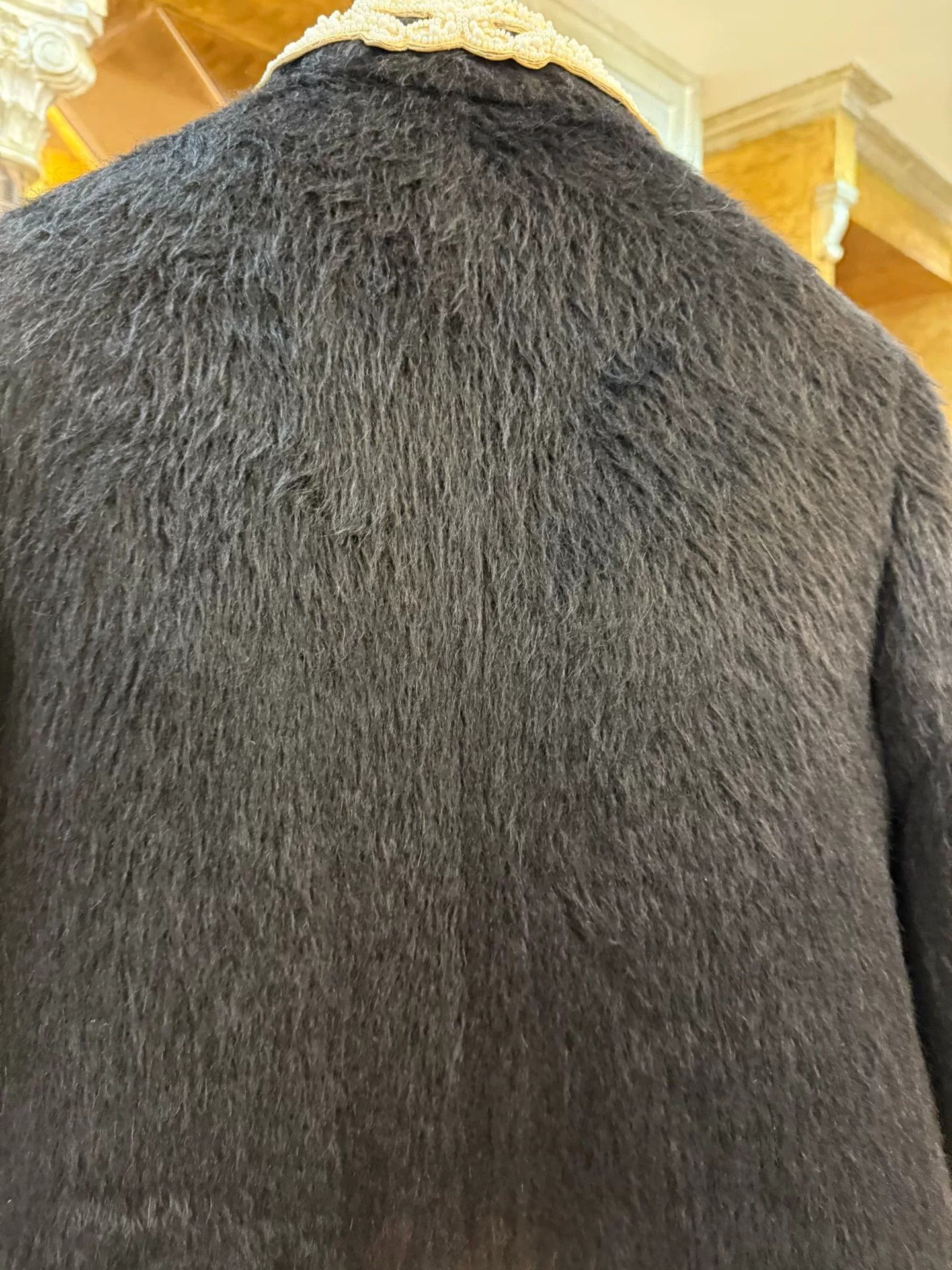 Valentino Valentino Alpaca Fur Studded Collar Coat Size US M / EU 48-50 / 2 - 9 Thumbnail